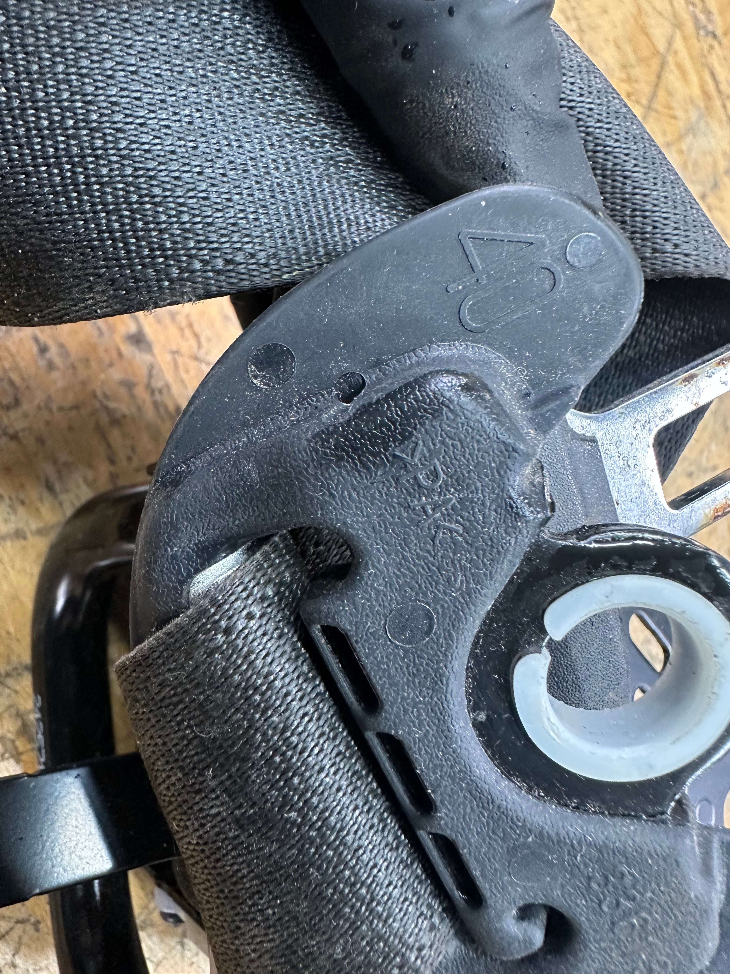 Toyota C-HR 2017-2023 Front Right Driver Side Seat Belt (73210-F4010) (1097376-AA)