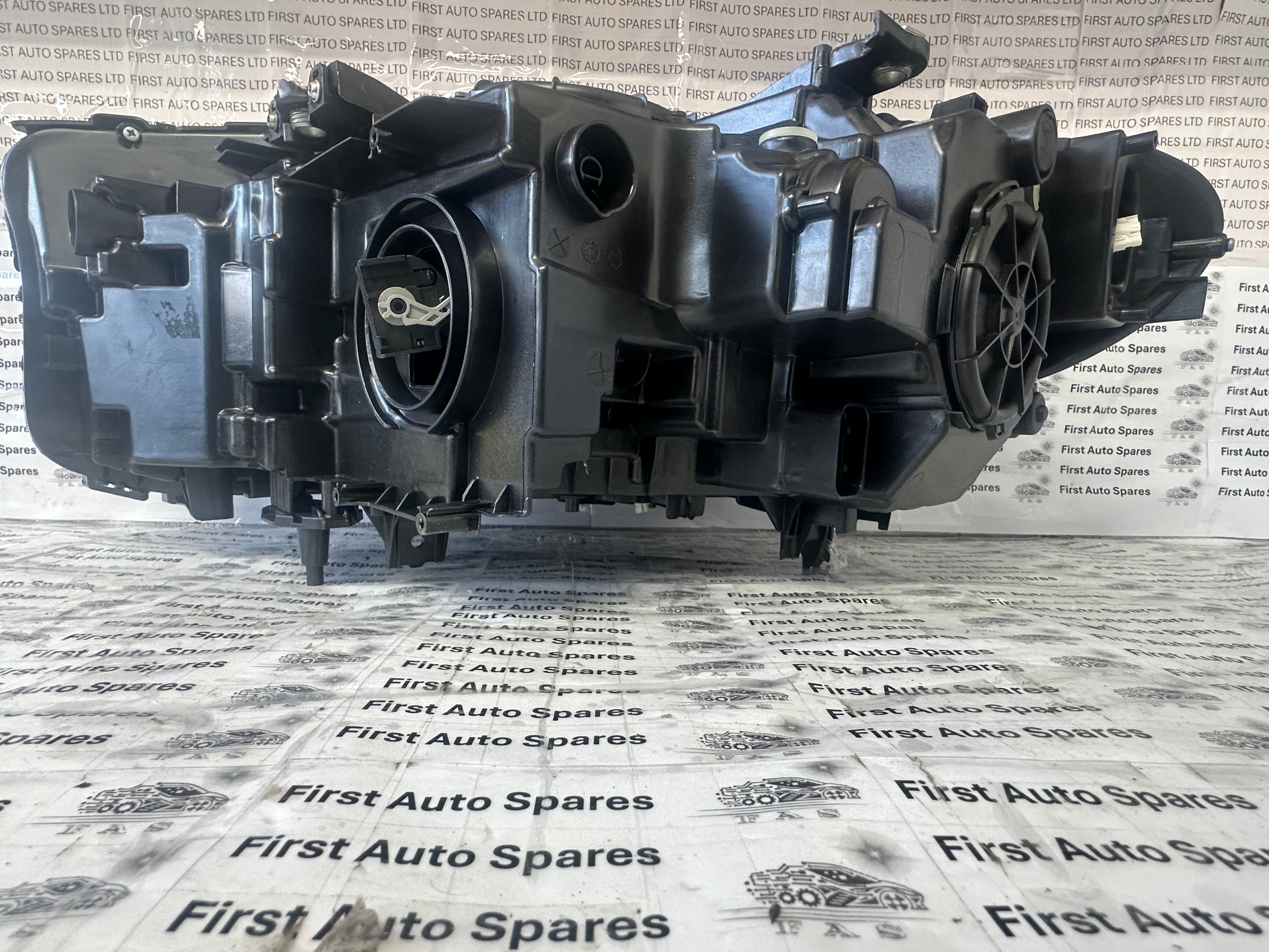 BMW 5 Series Adaptive LED Right Headlight G30 G31 F90 (7214962-02)