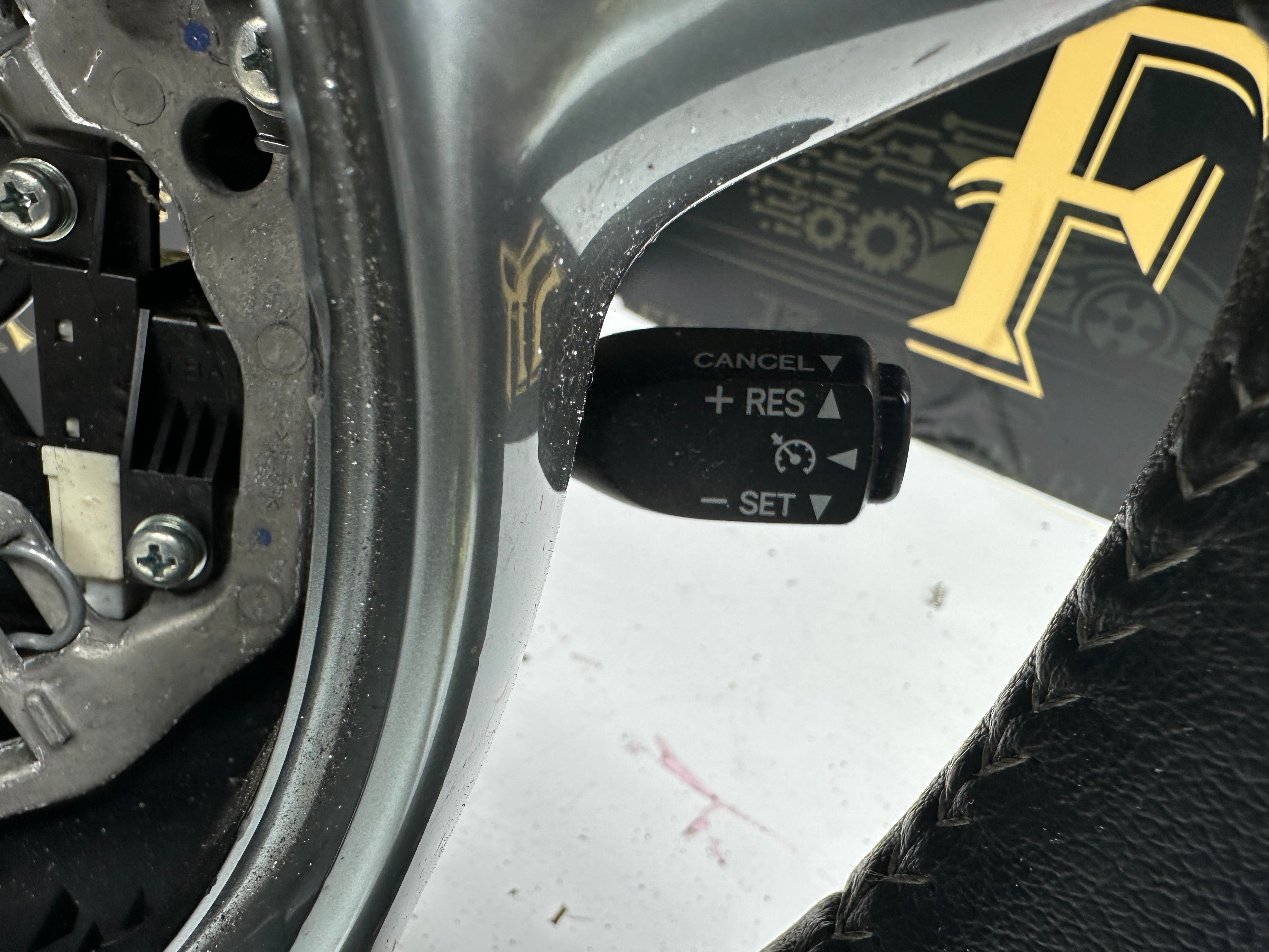 Toyota Yaris Steering Wheel (306744199B2S-AD) (45100-OD490C9) (306744181B2S-AD)