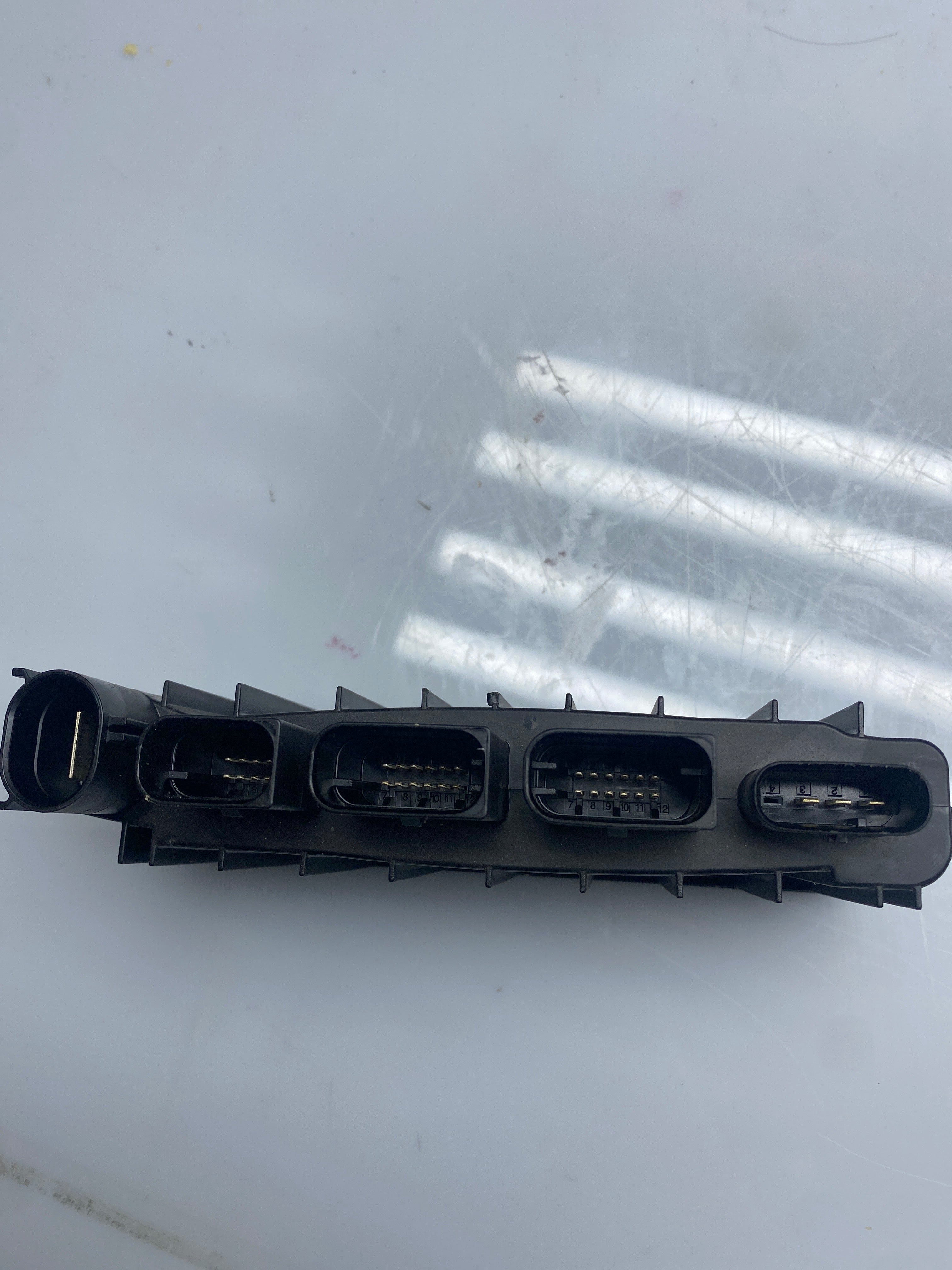 BMW F40 Integrated Supply Control Module – 2019–2024 (8661071-01)