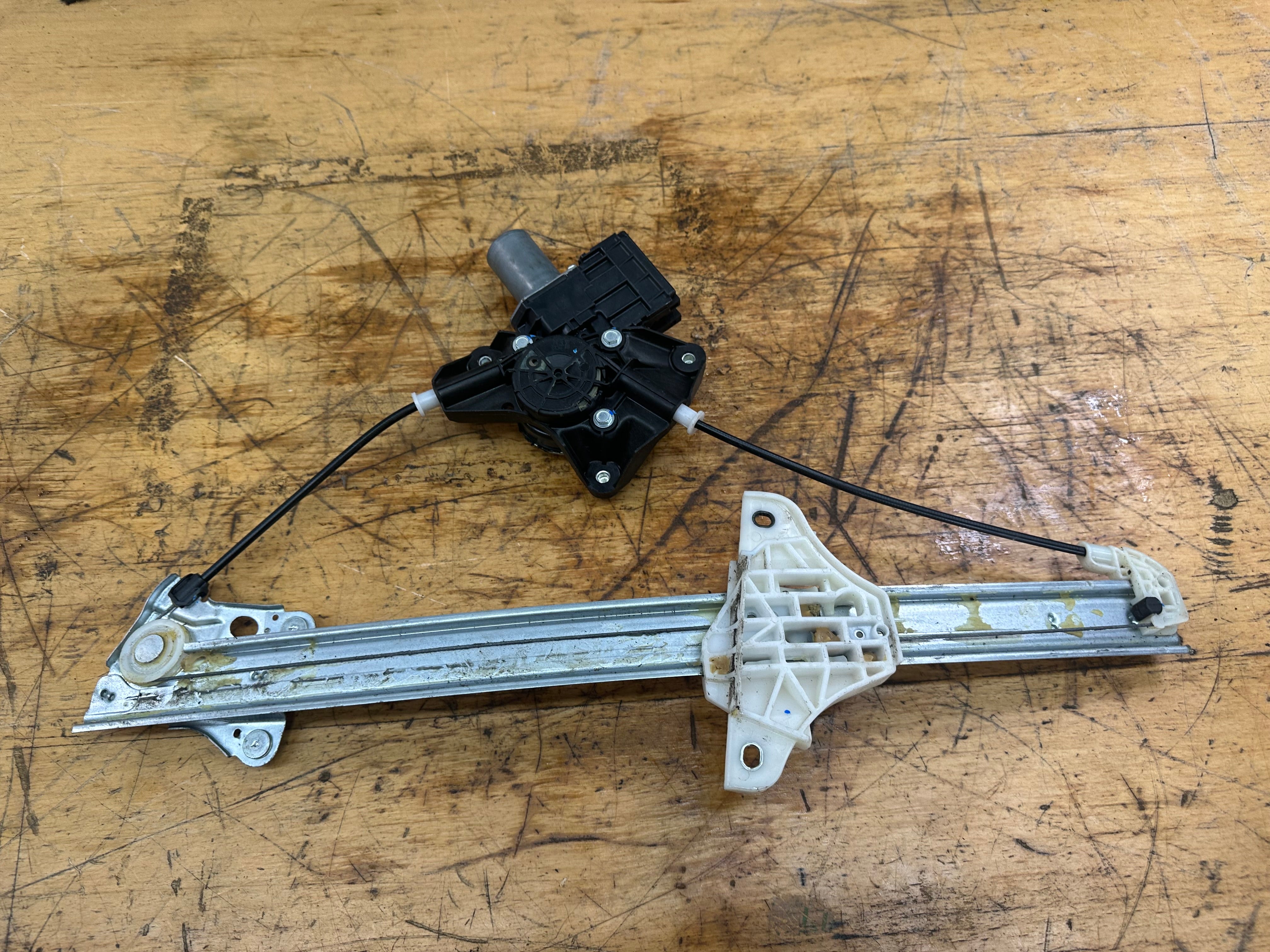 Toyota Yaris 2022 Front Right O/S/F Window Regulator (85710-K0020) (062020-6060)