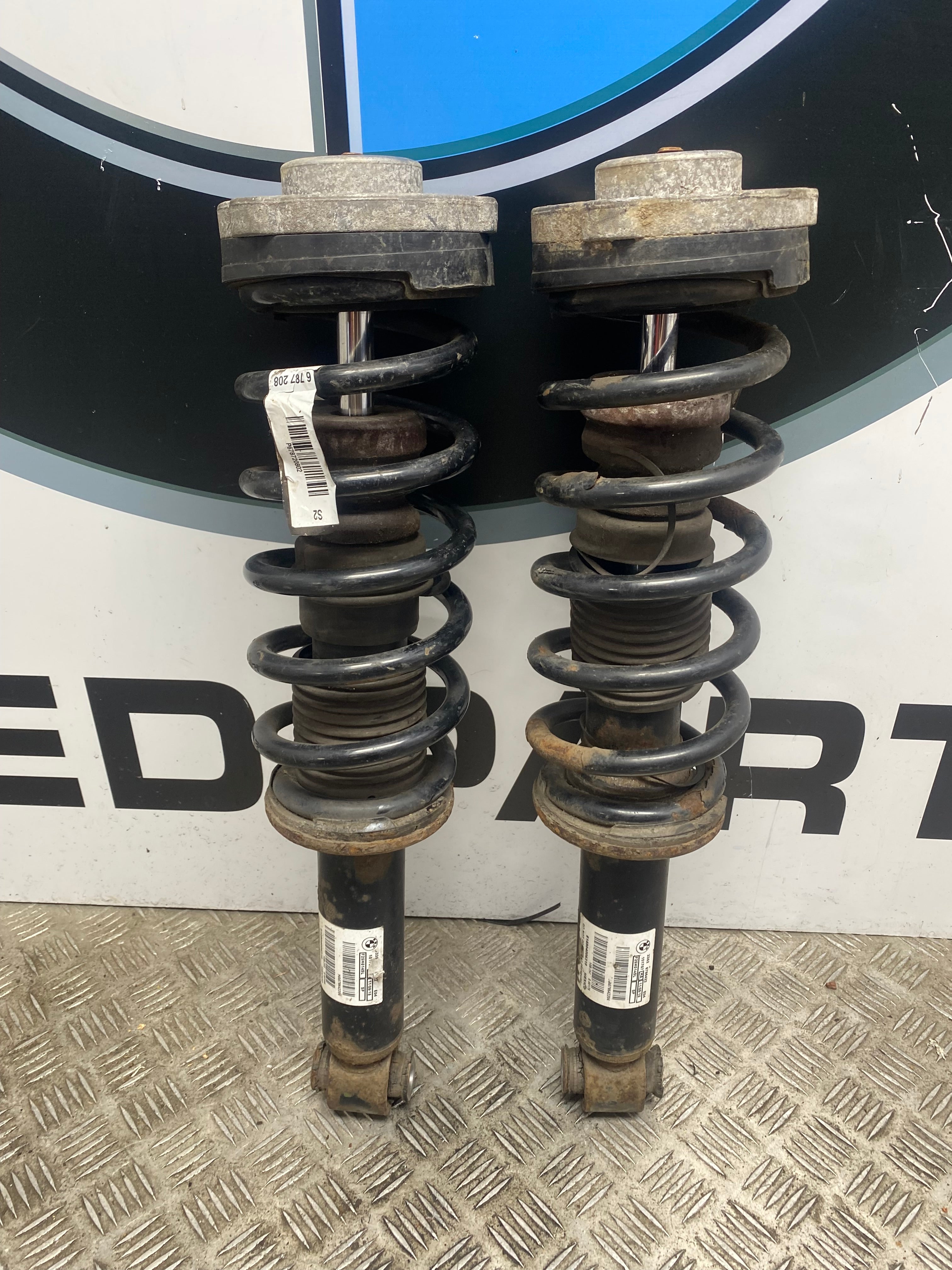 BMW X4 F26 Rear Left & Right Spring Strut Shock Absorber Set 2014–2018