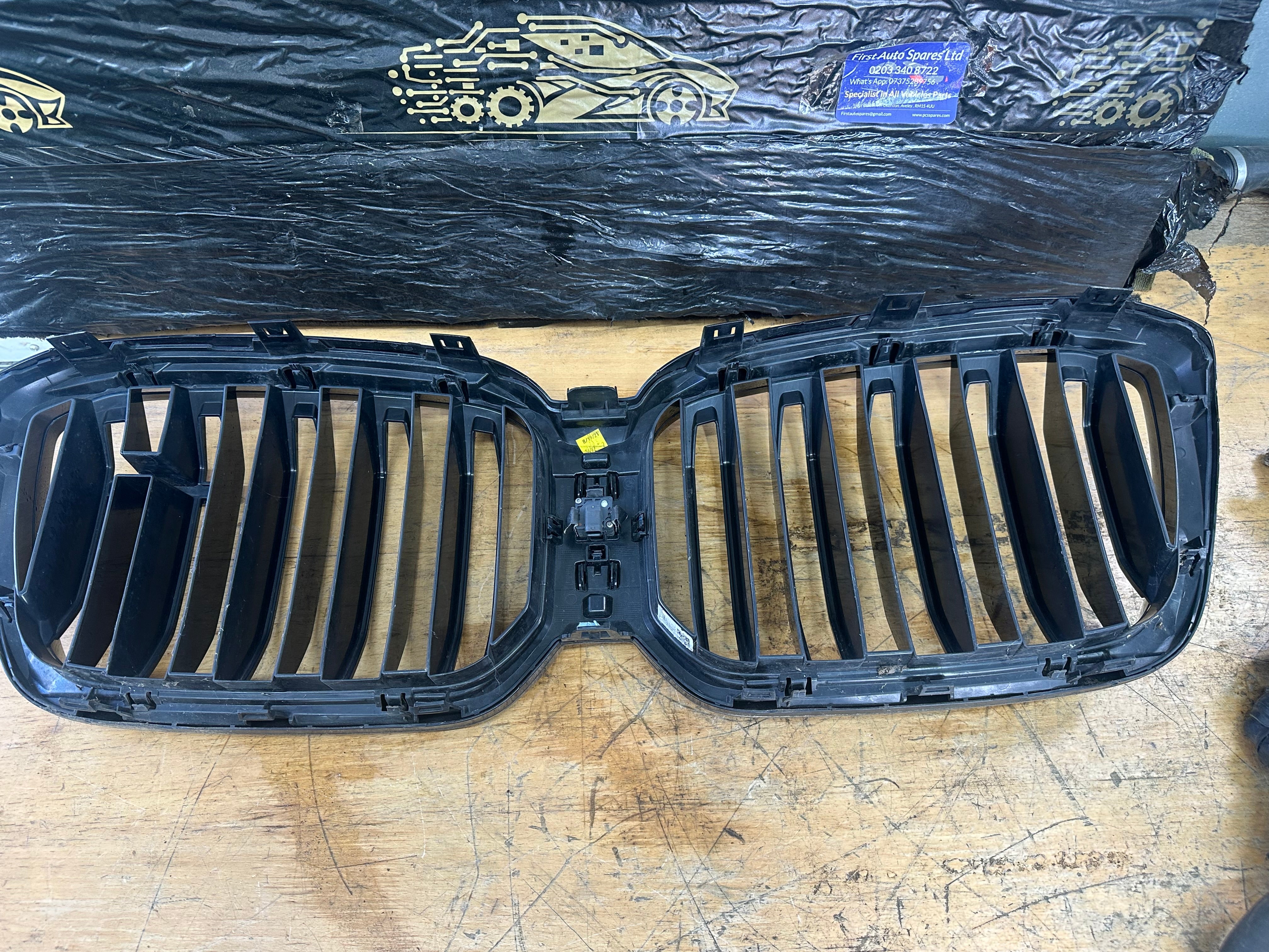 BMW X3 G01 2021 M Sport Front Bumper Grille with Camera Sensor (10627111) (9501170)