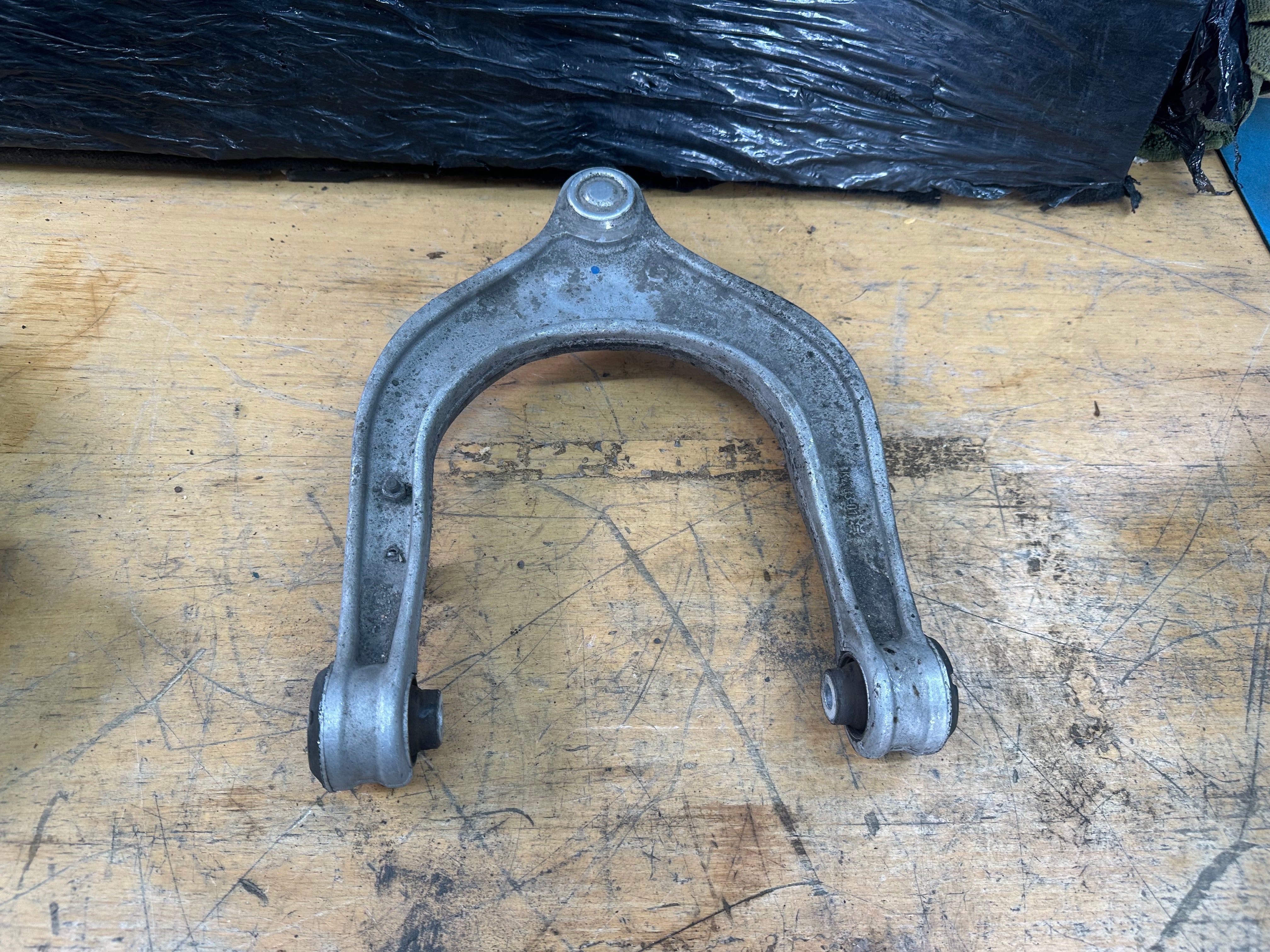 BMW X5 G05 2019 Front Left Passenger Upper Control Arm (6883115) (191480838)