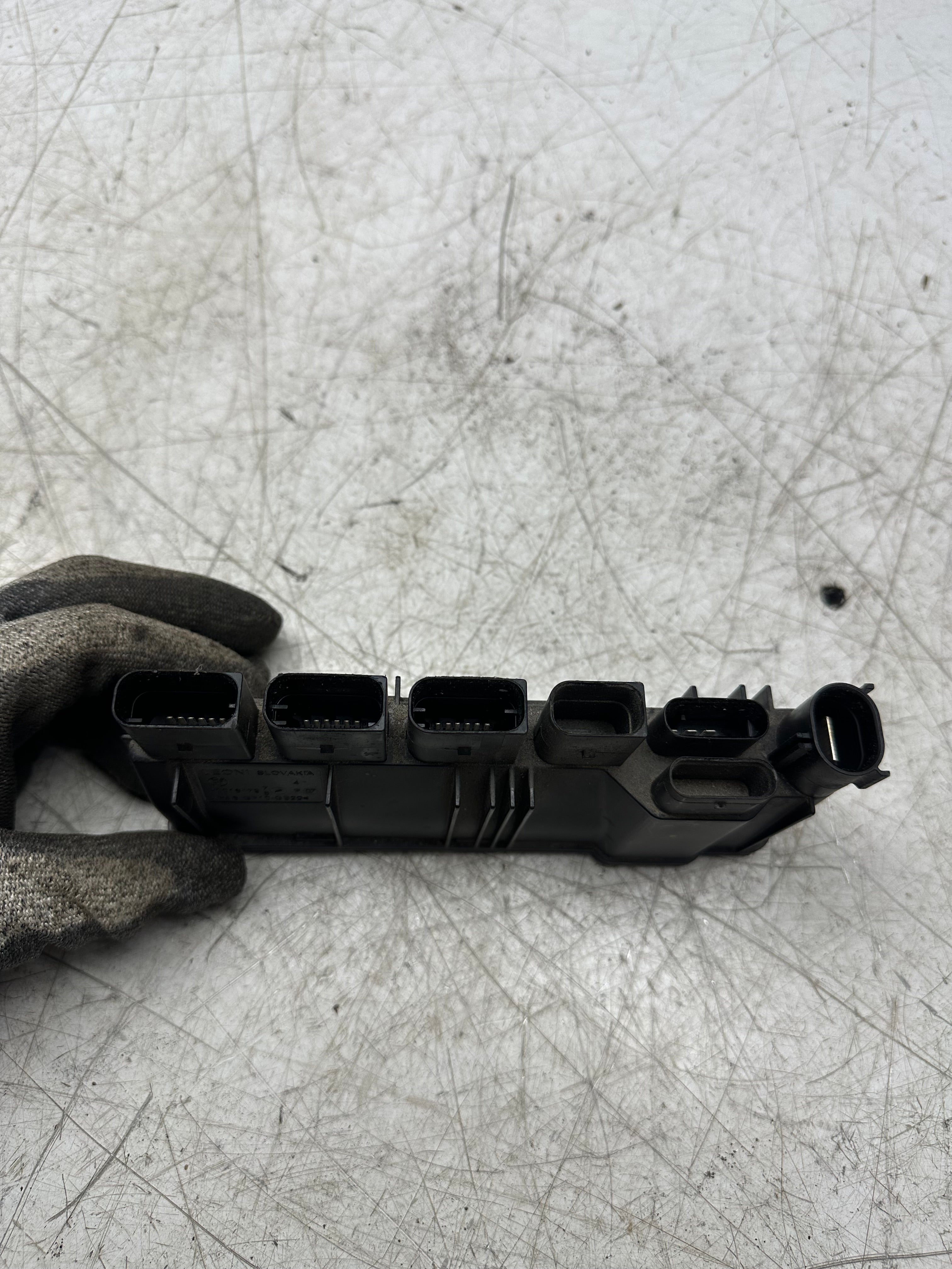 BMW 3 Series G20 Power Management Distribution Box Module (P00131424)