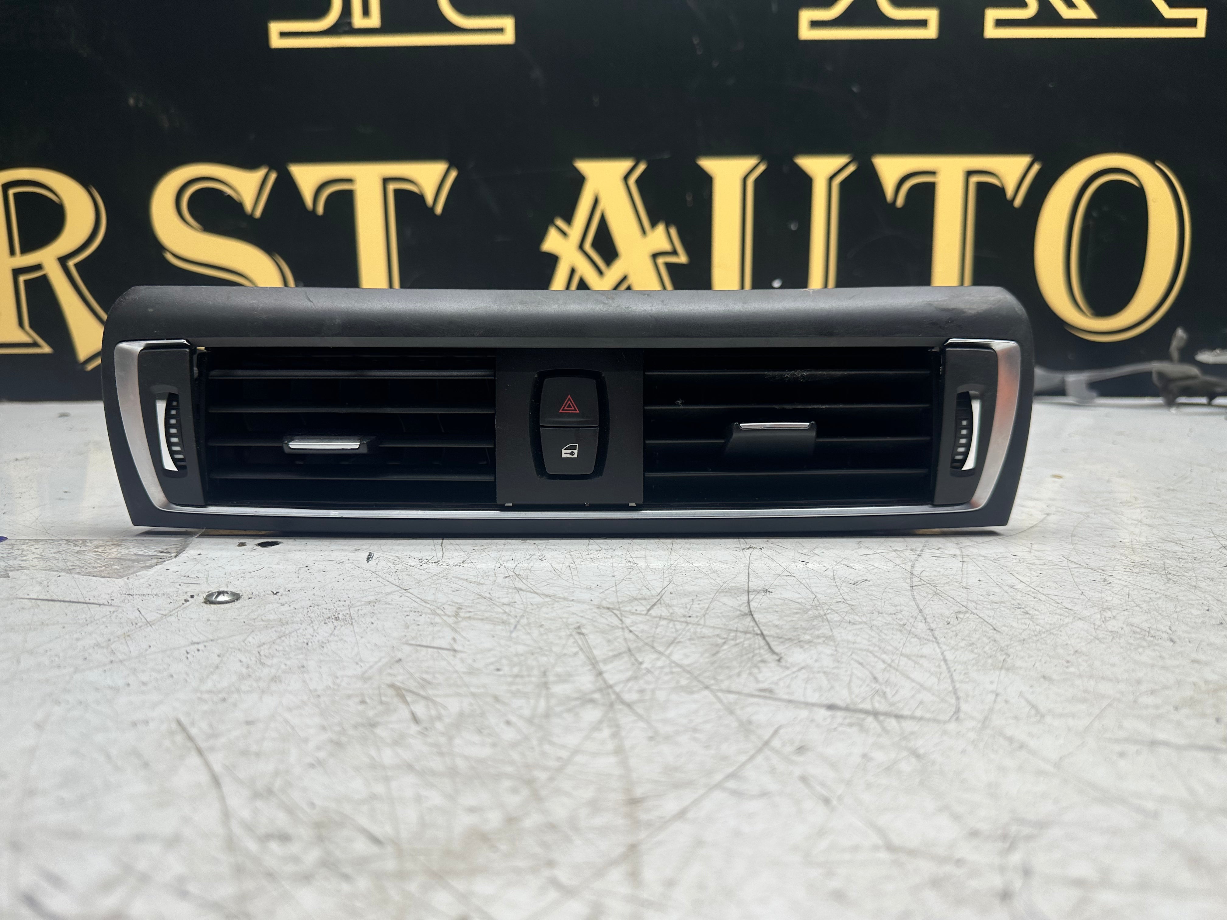 BMW 1 Series F20 Centre Dashboard 2015–2019 (931794402)
