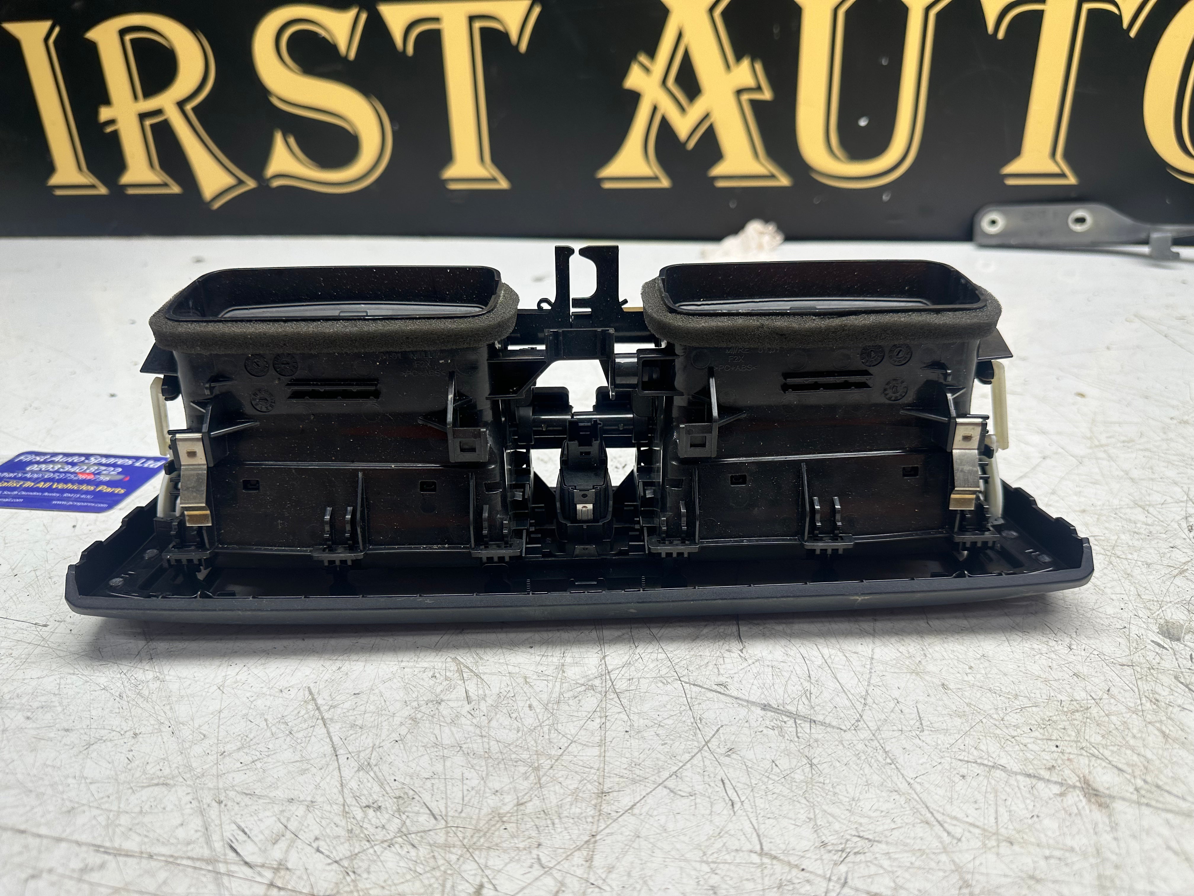 BMW 1 Series F20 Centre Dashboard 2015–2019 (931794402)