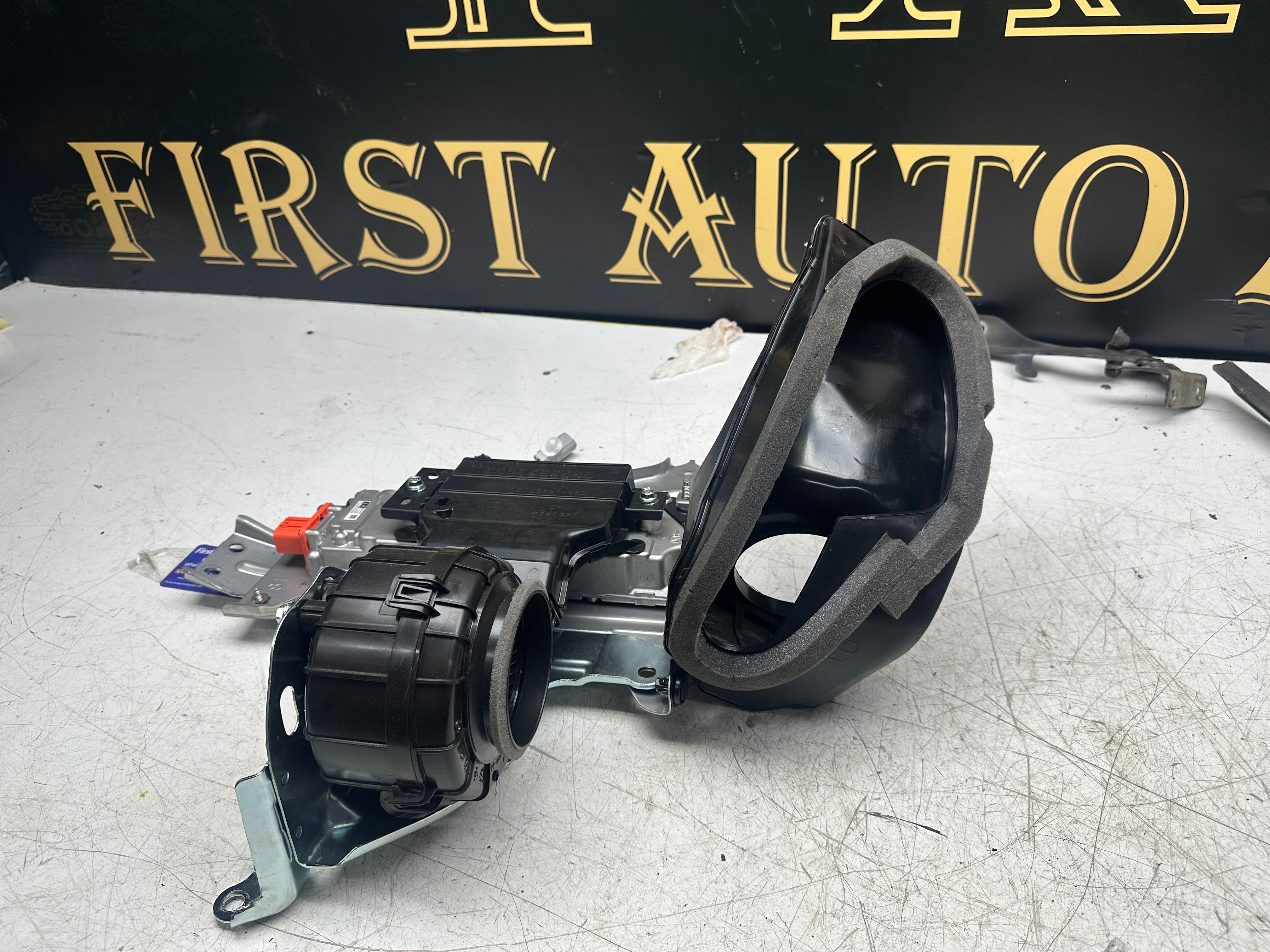 Toyota RAV4 XA50 Hybrid Voltage Converter Inverter (G927040010)