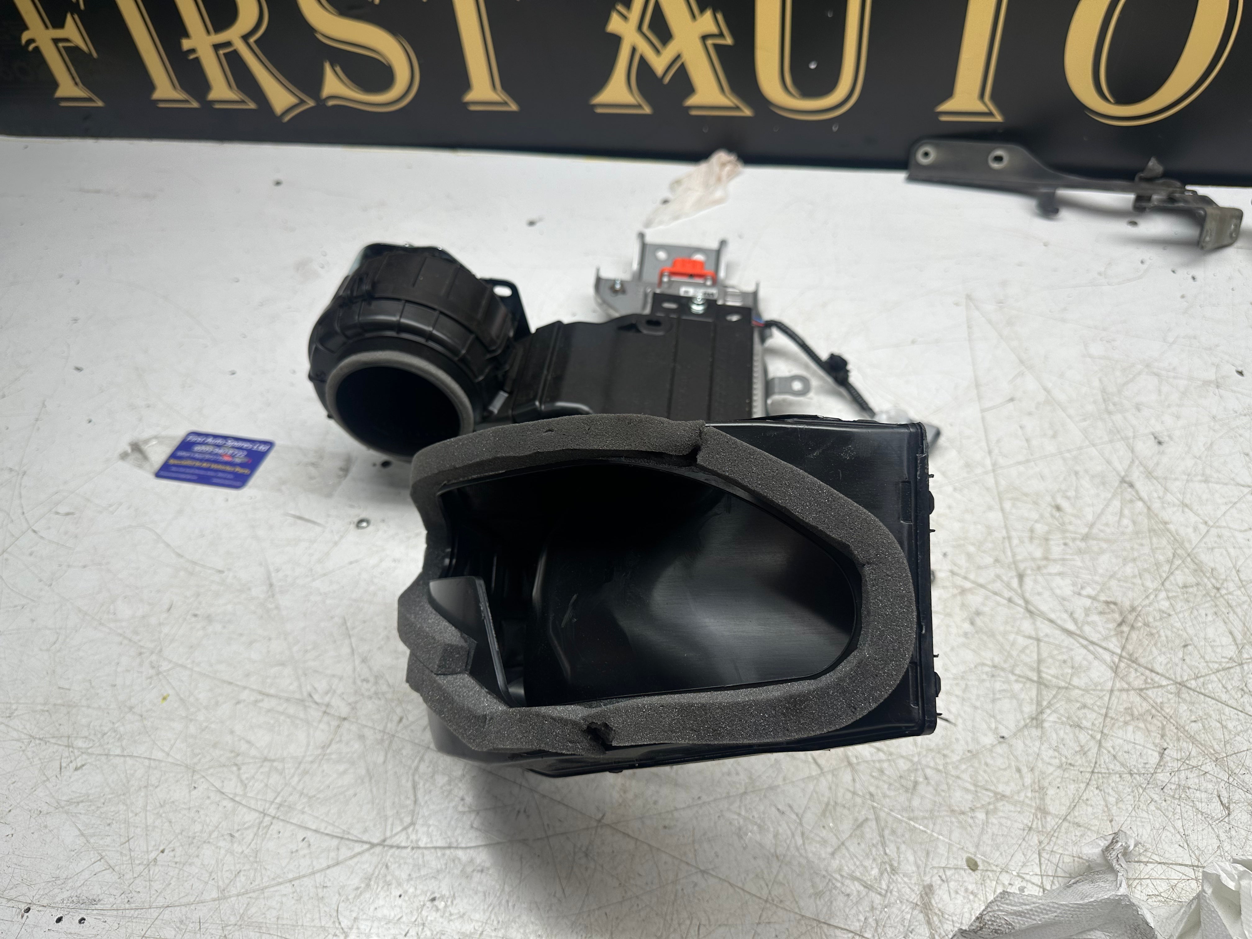 Toyota RAV4 XA50 Hybrid Voltage Converter Inverter (G927040010)