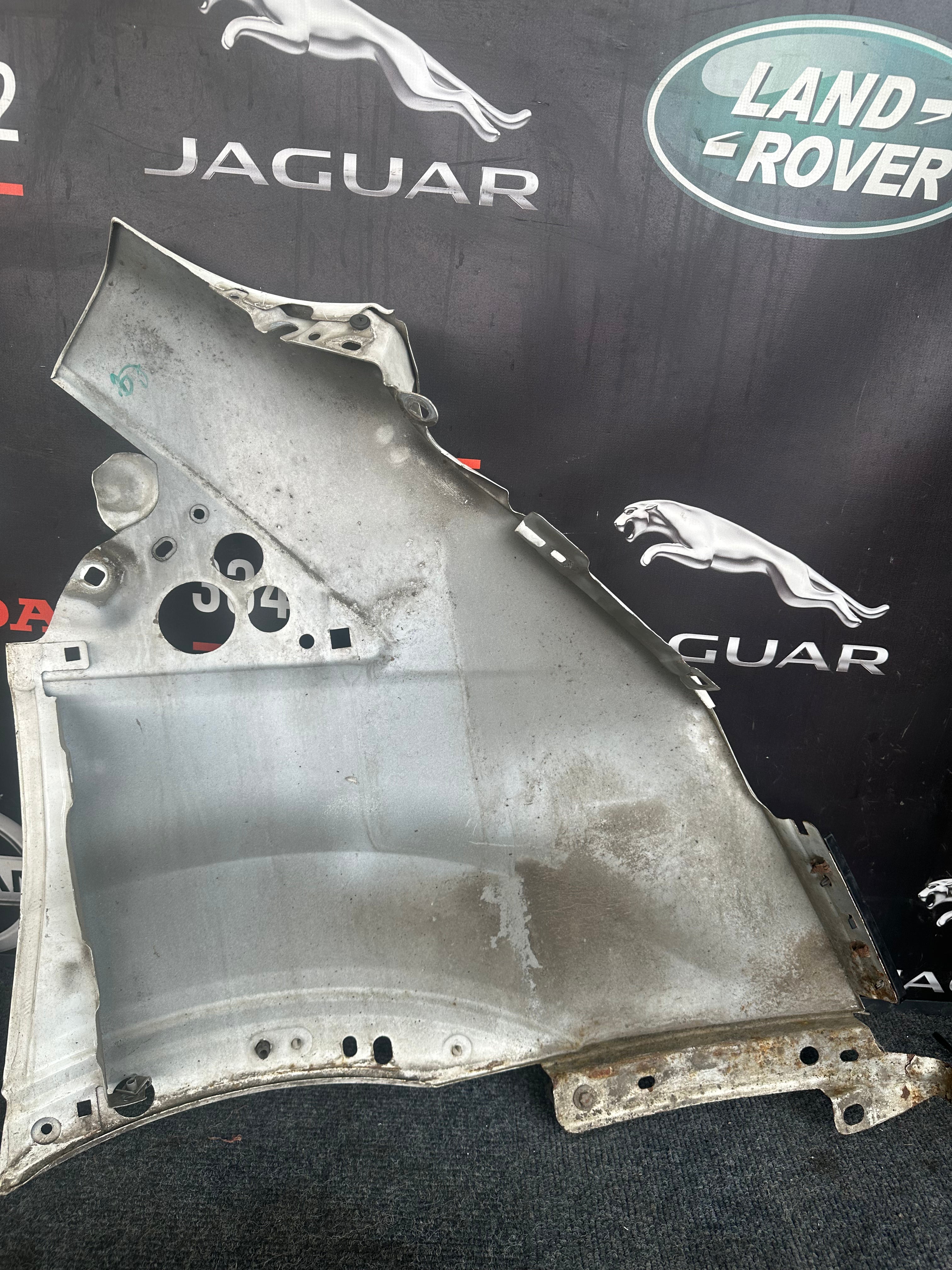 Ford Transit Front Left Wing Fender (2014)