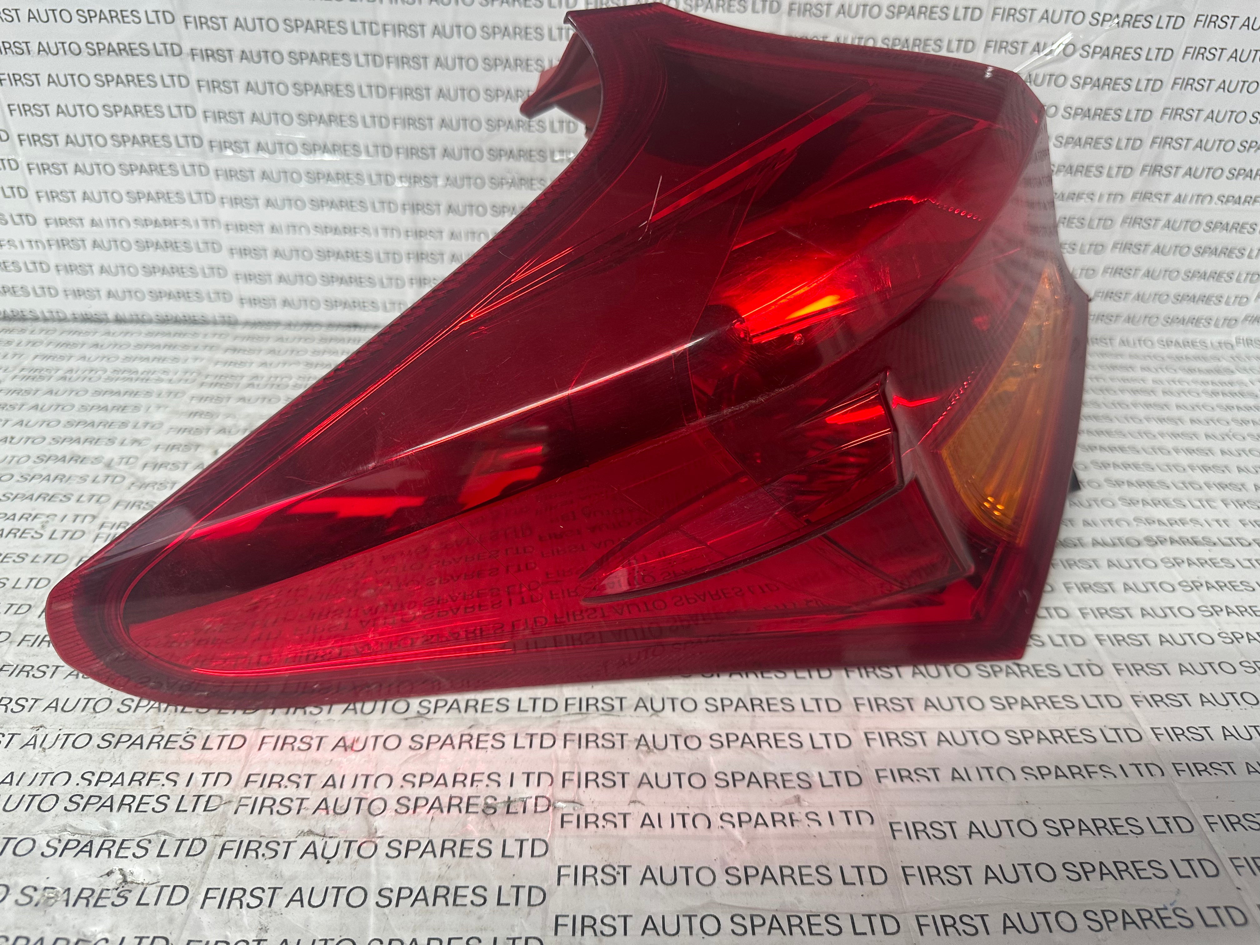 TOYOTA Auris Hatchback Left Rear Light – (2013)