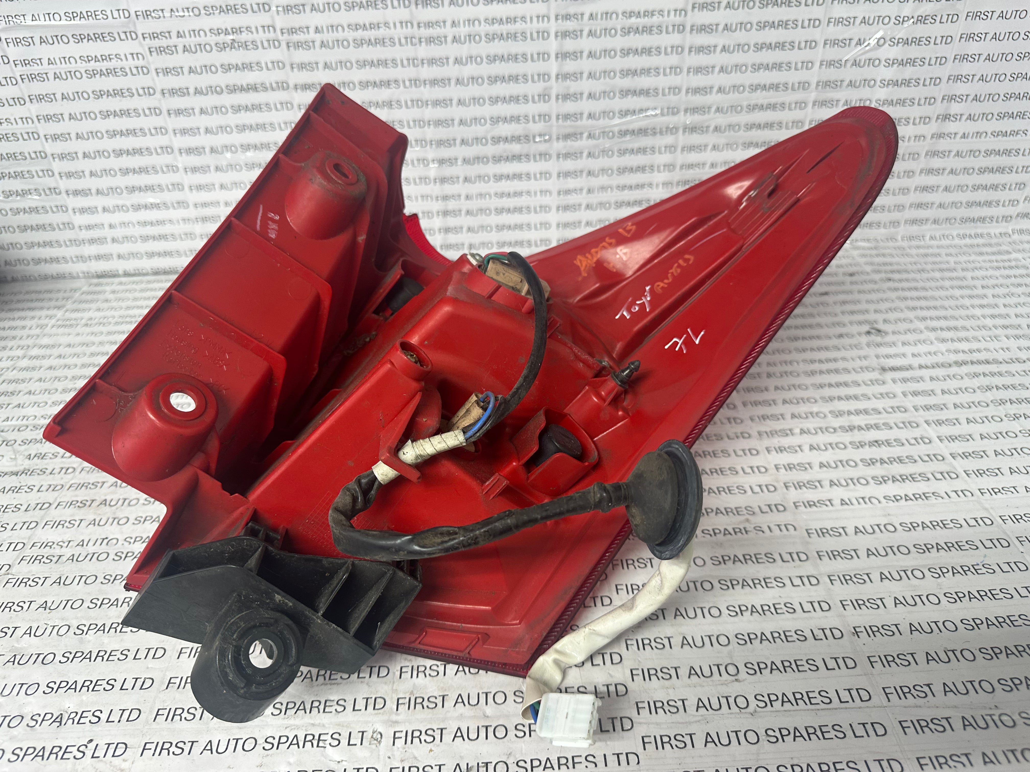 TOYOTA Auris Hatchback Left Rear Light – (2013)