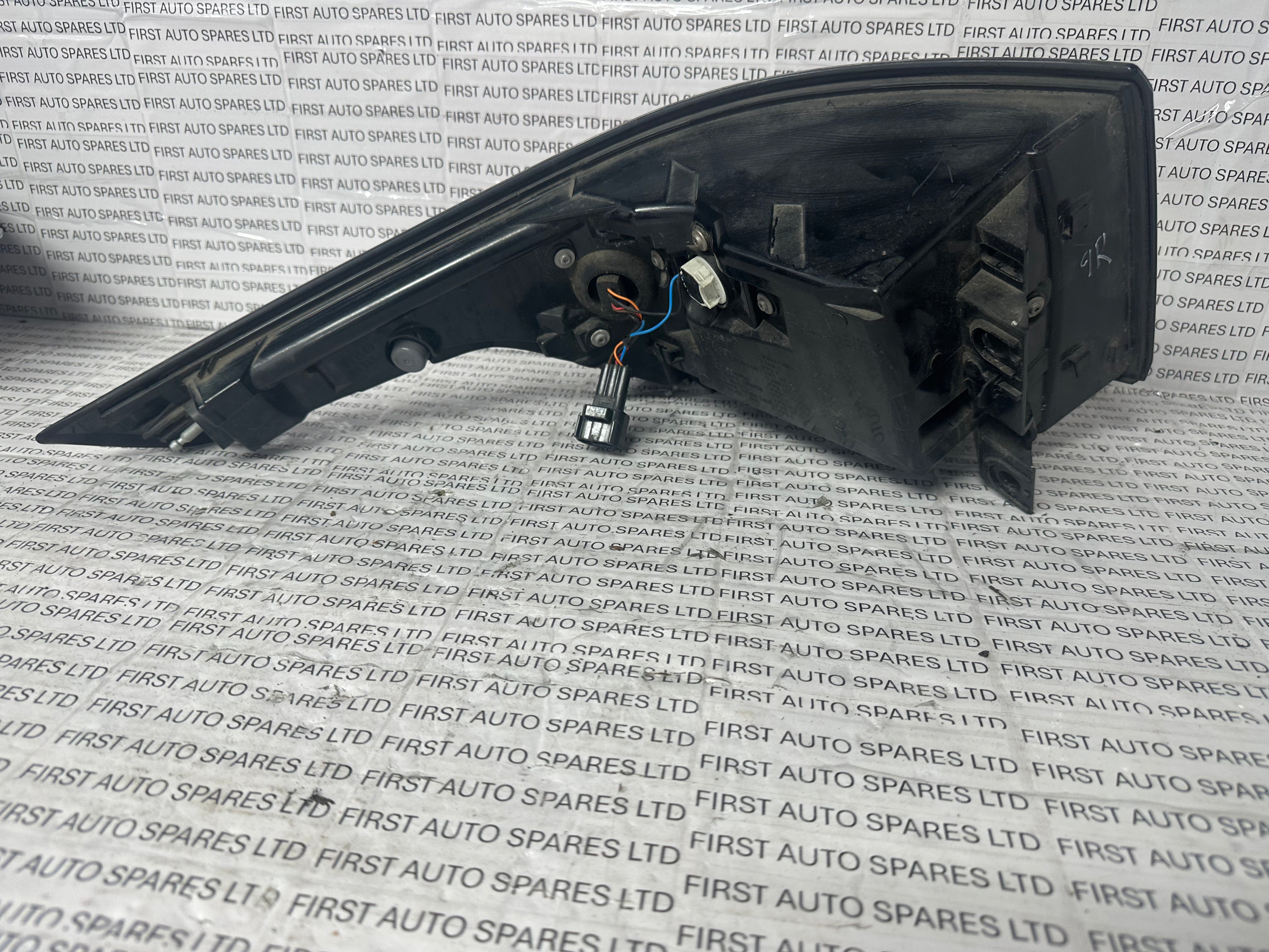 Range Rover Sport Right Rear Light – (All Models)