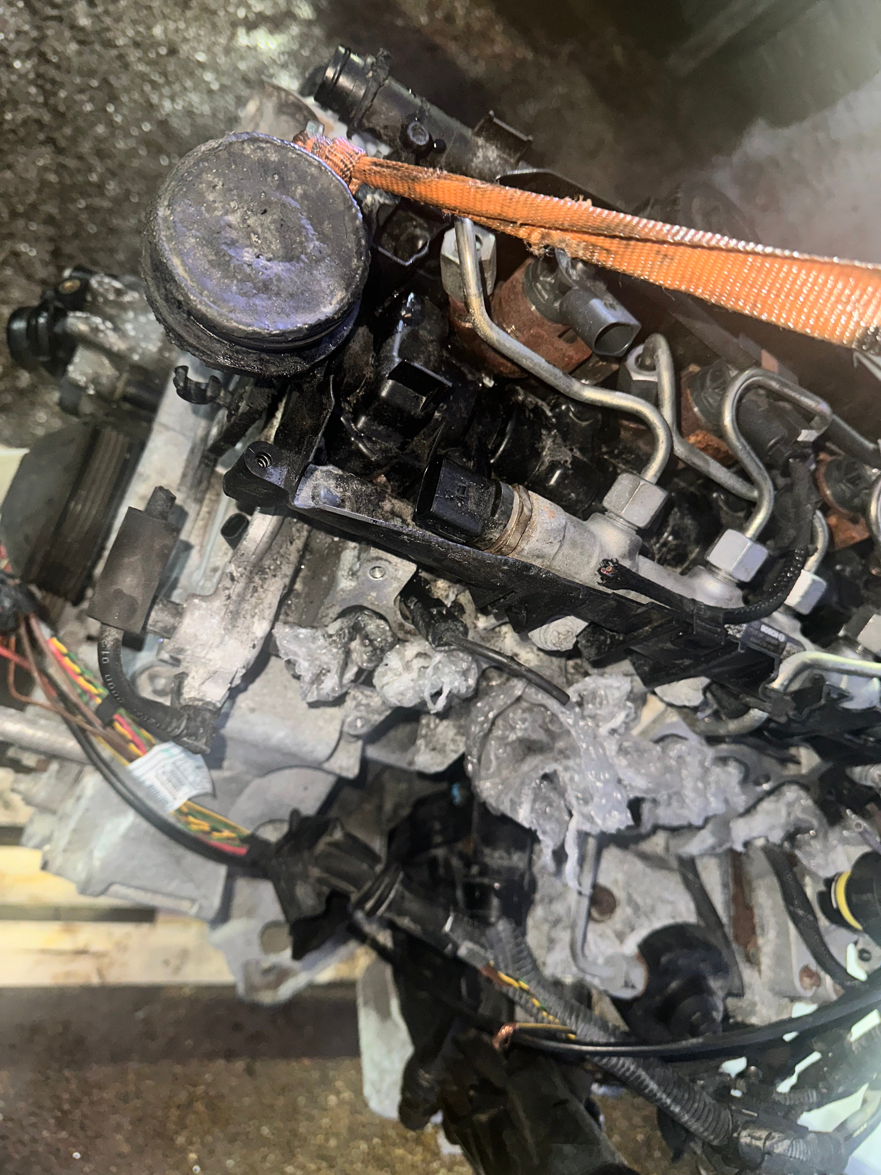 BMW B47D20 (B47D20A) Engine 120d 220d 320d 420d - Very Small Burn Mark on Top