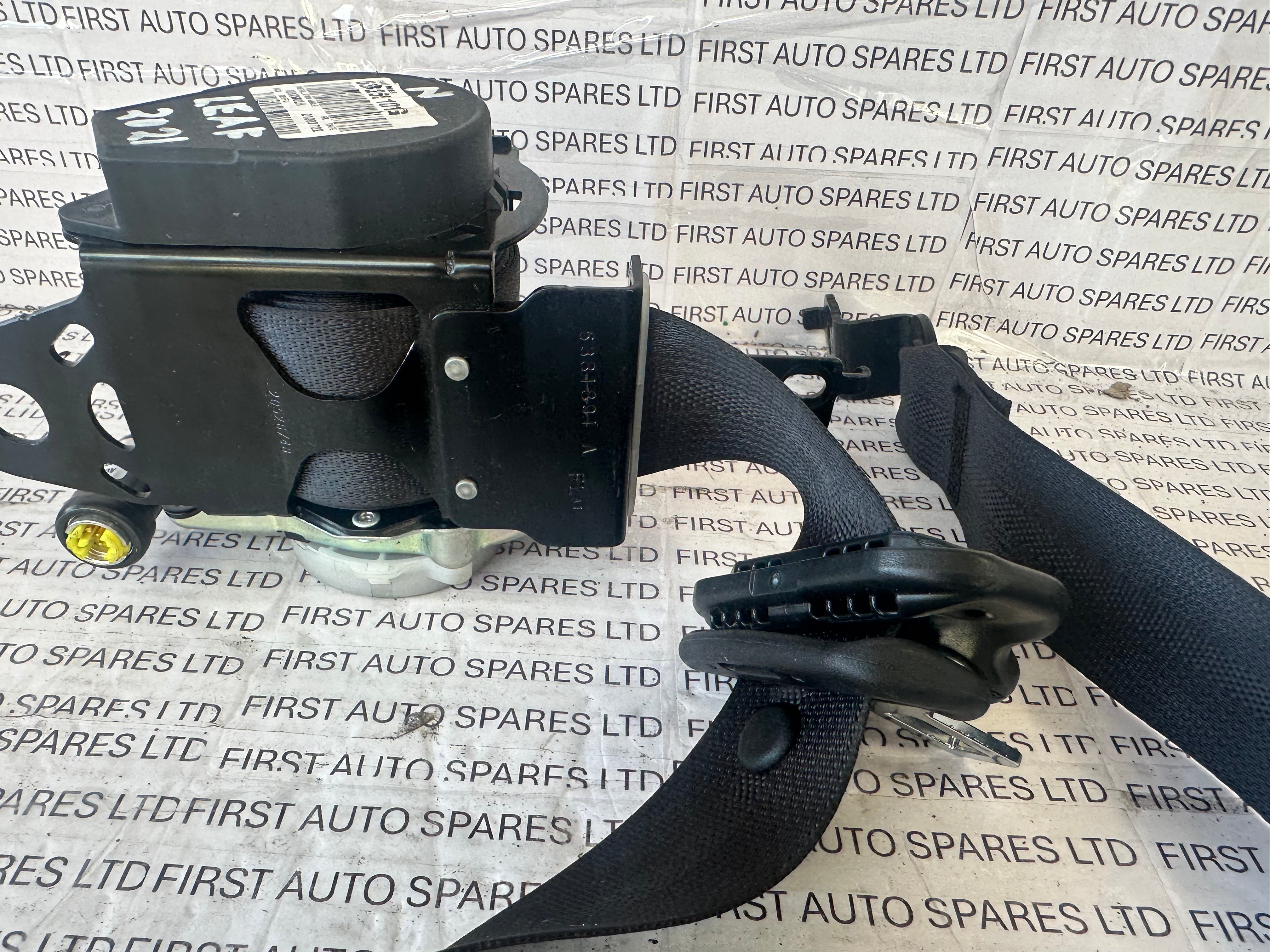 Nissan Leaf 2021 Front Left Seatbelt