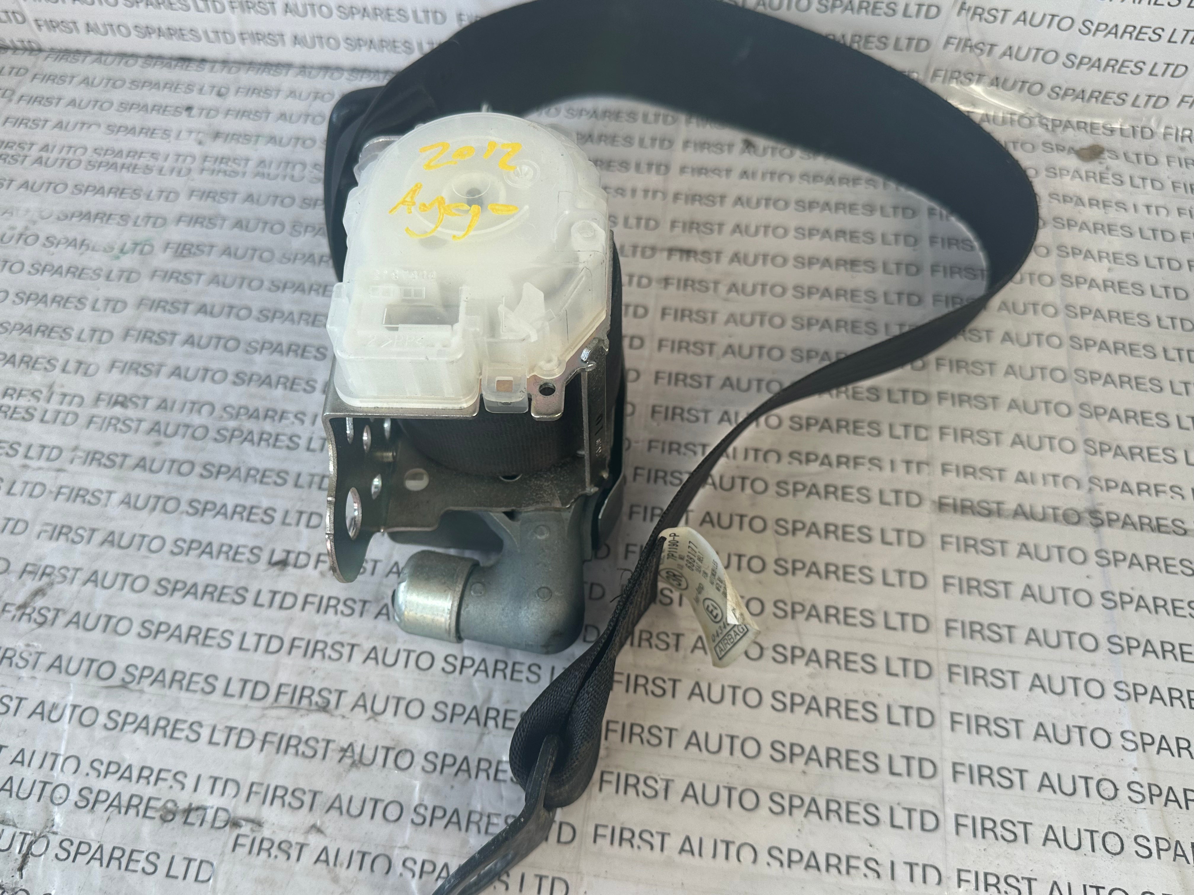 Toyota Aygo 2012 Front Right Seatbelt 7P1190-P