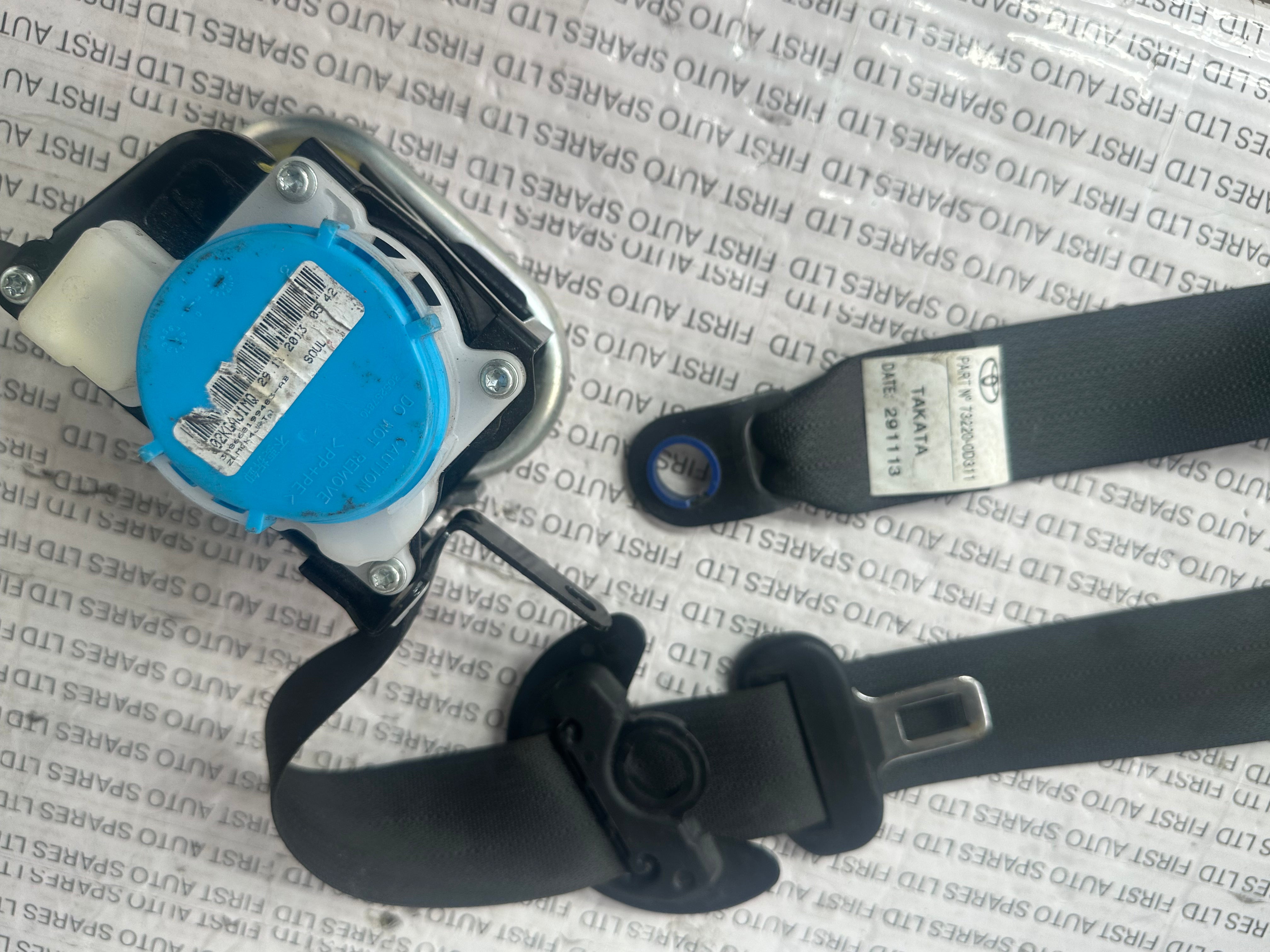 Toyota Yaris 2013 Front Left Seatbelt 73220-0D311