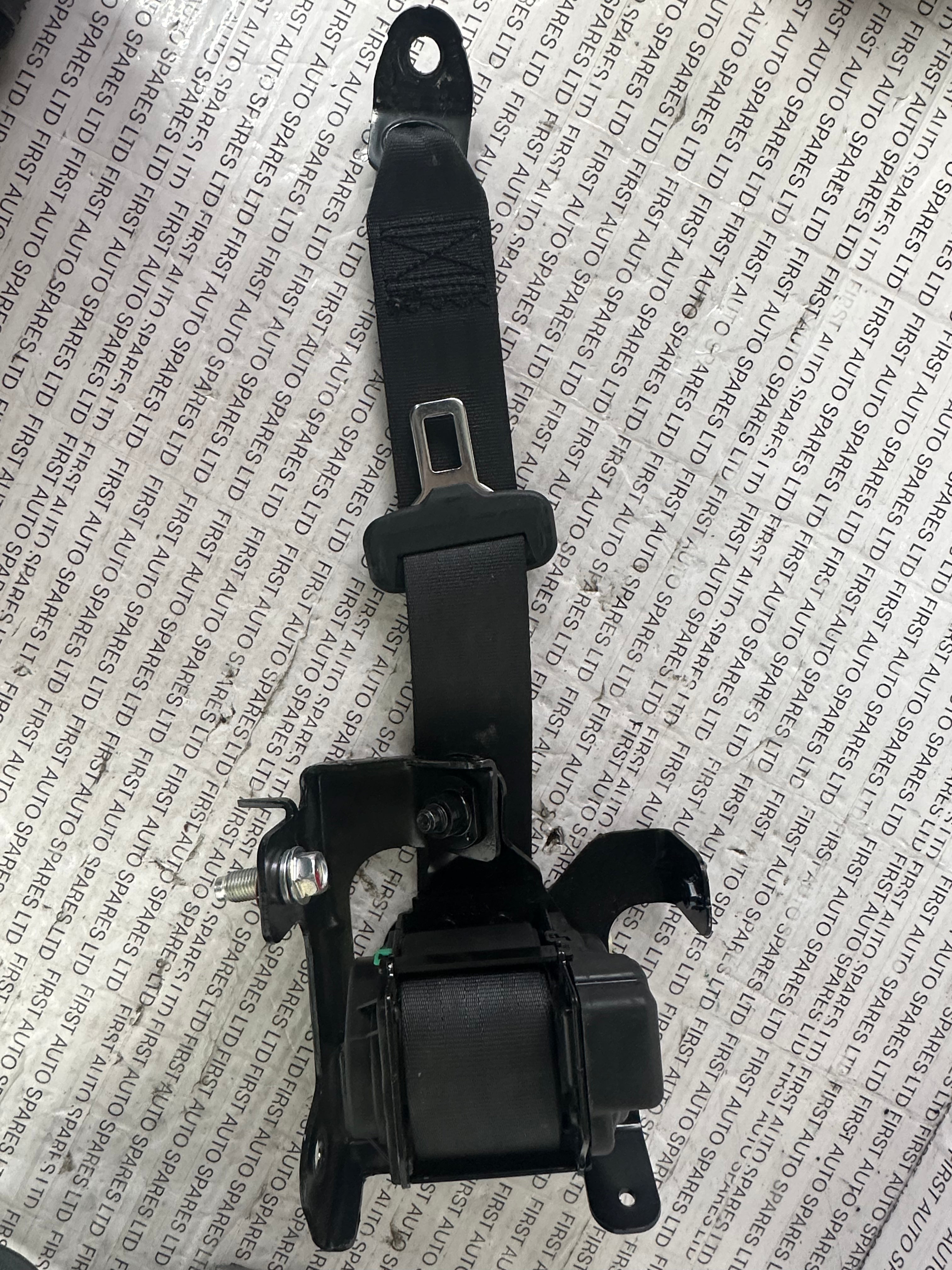Hyundai i30 MK2 2011/16 Front Left Seat Belt – (89810-A6000)