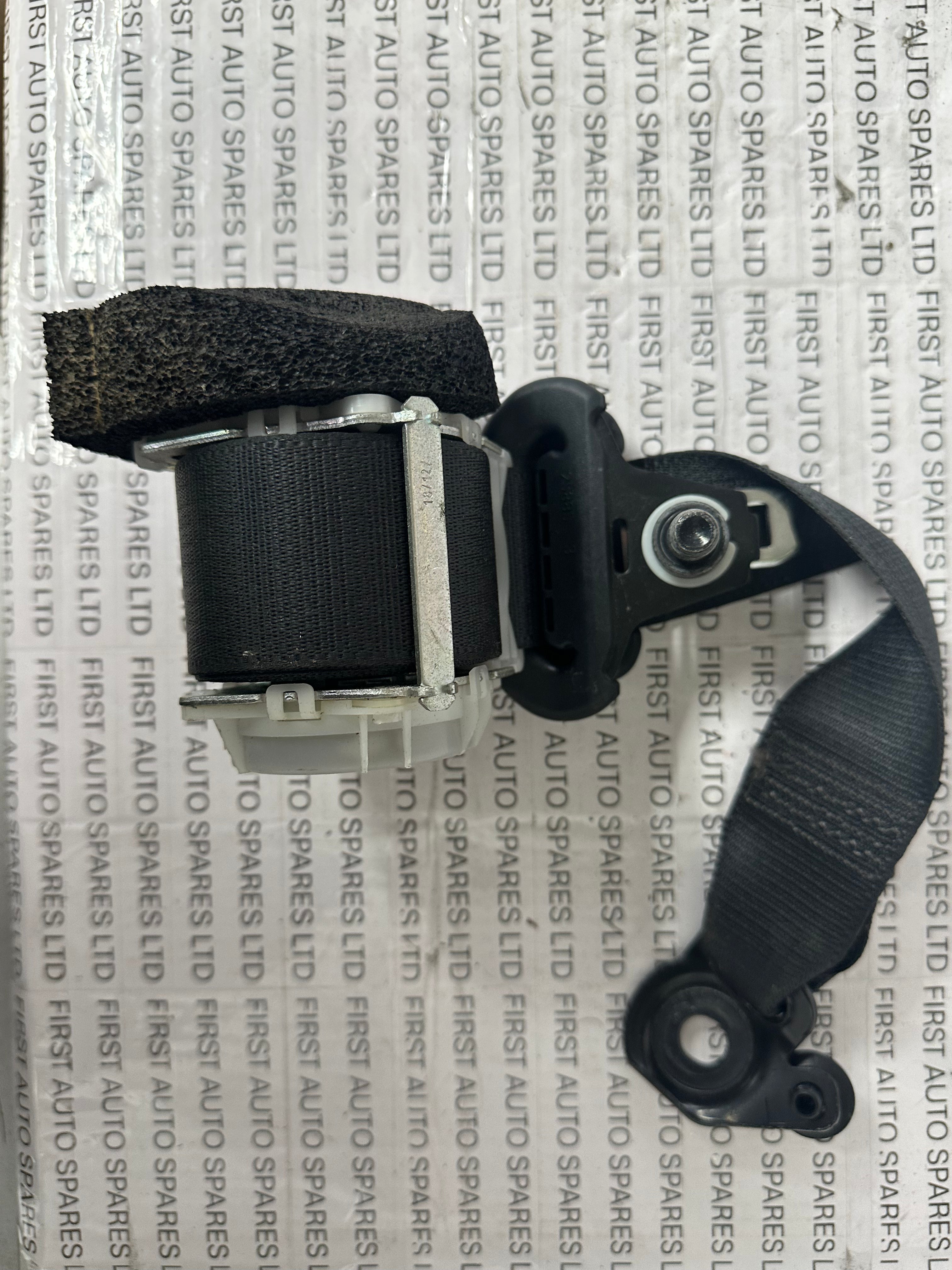 Toyota Yaris 2013 Rear Left Seatbelt (HO73801)