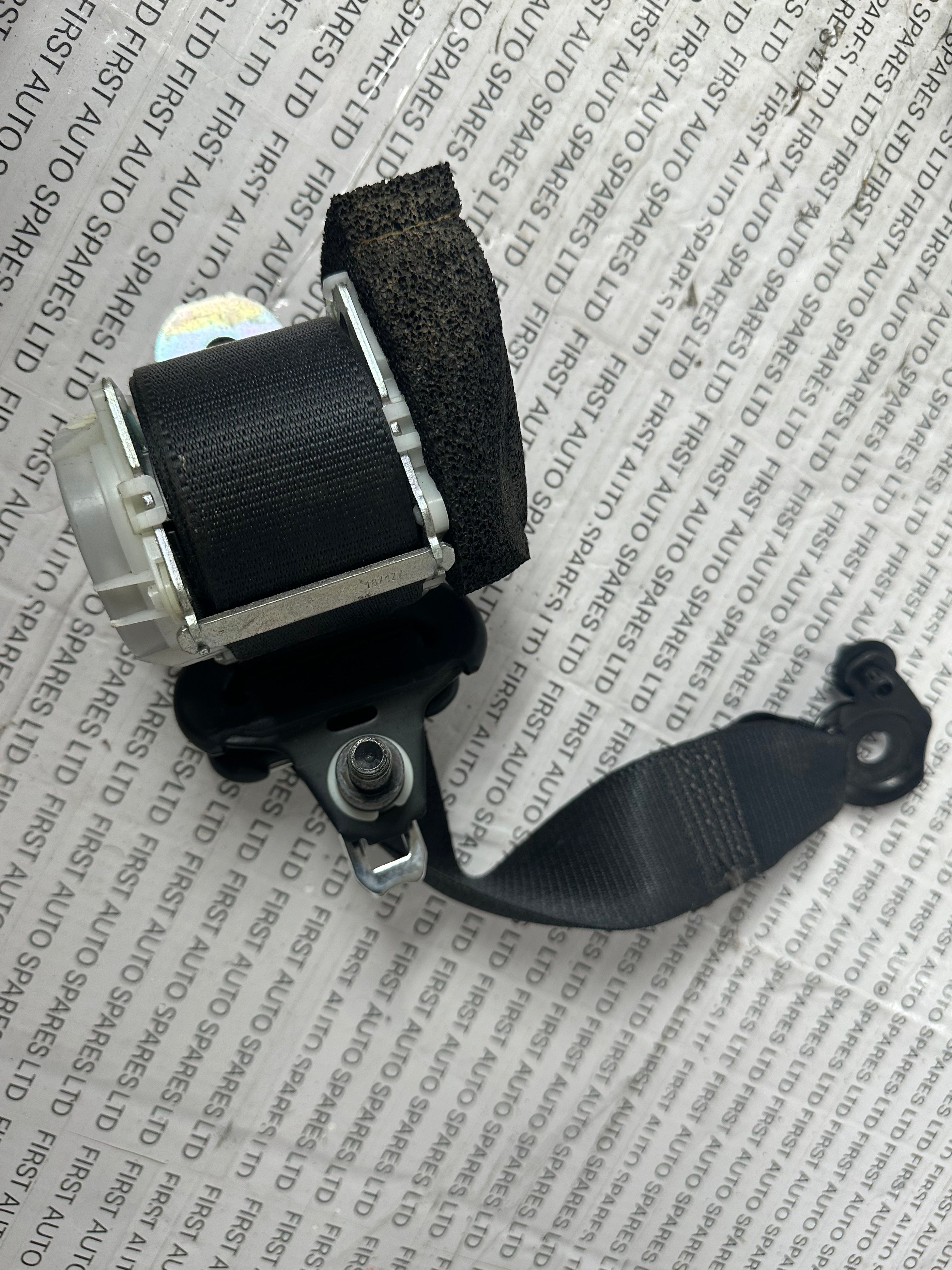 Toyota Yaris 2013 Rear Left Seatbelt (HO73801)