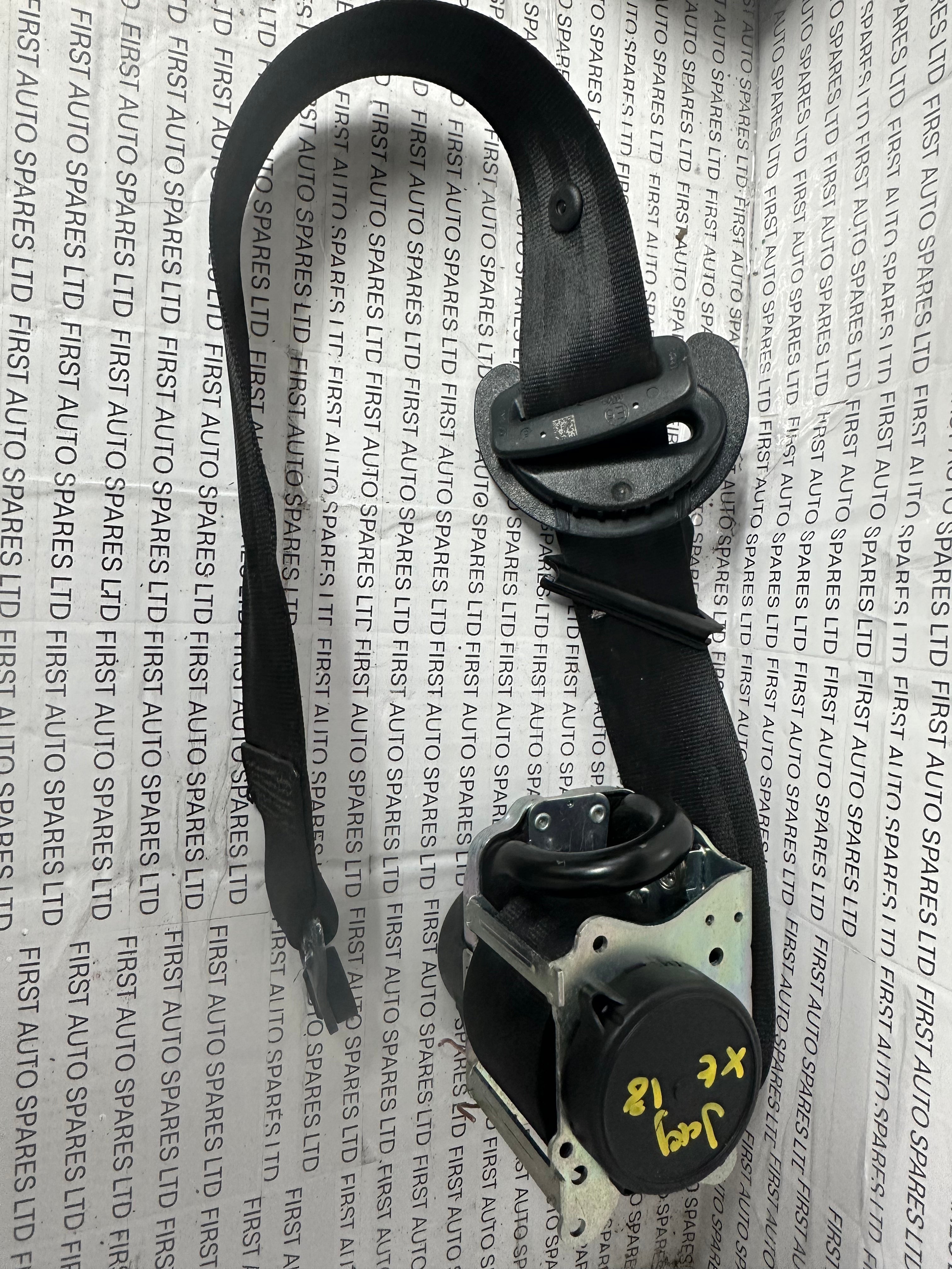 Jaguar XE 2018 Front Left Side Seat Belt (635393200A)