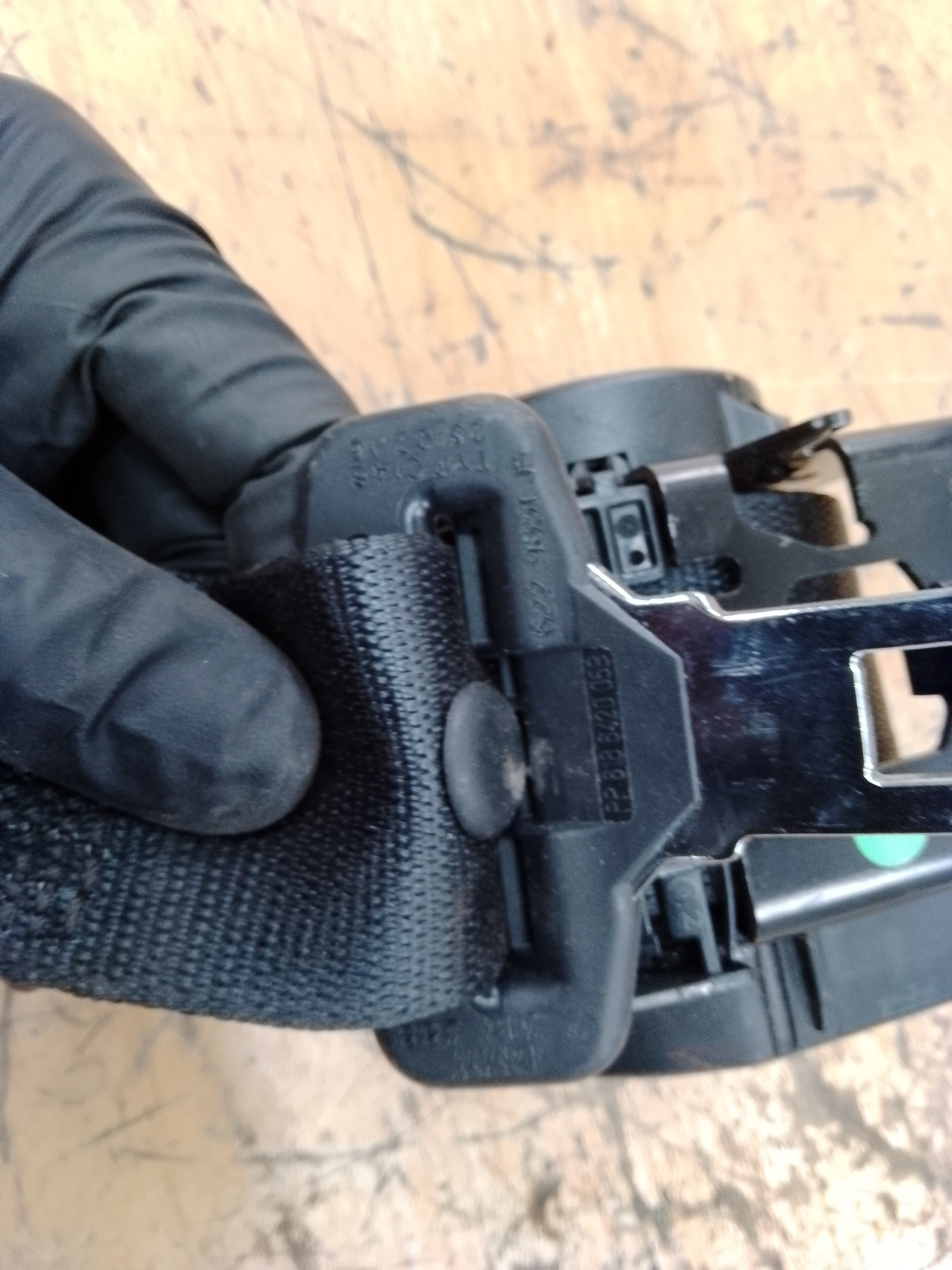 BMW X5 2013–18 Rear Seat Belt – Right Hand (623202800D)