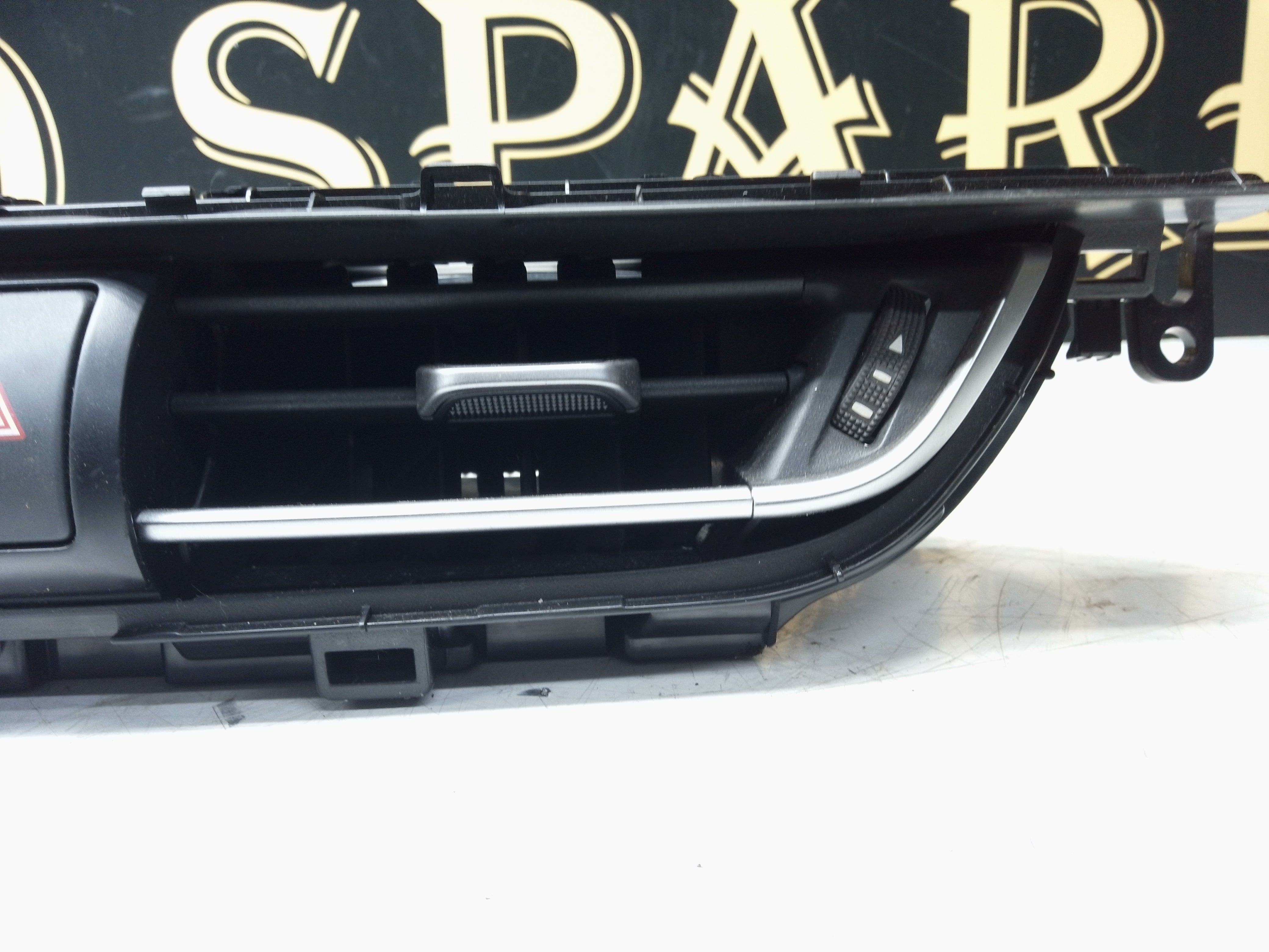 Toyota C-HR 2021 Centre Dashboard Air Vent Grill Hazard Switch (55670-F4020)