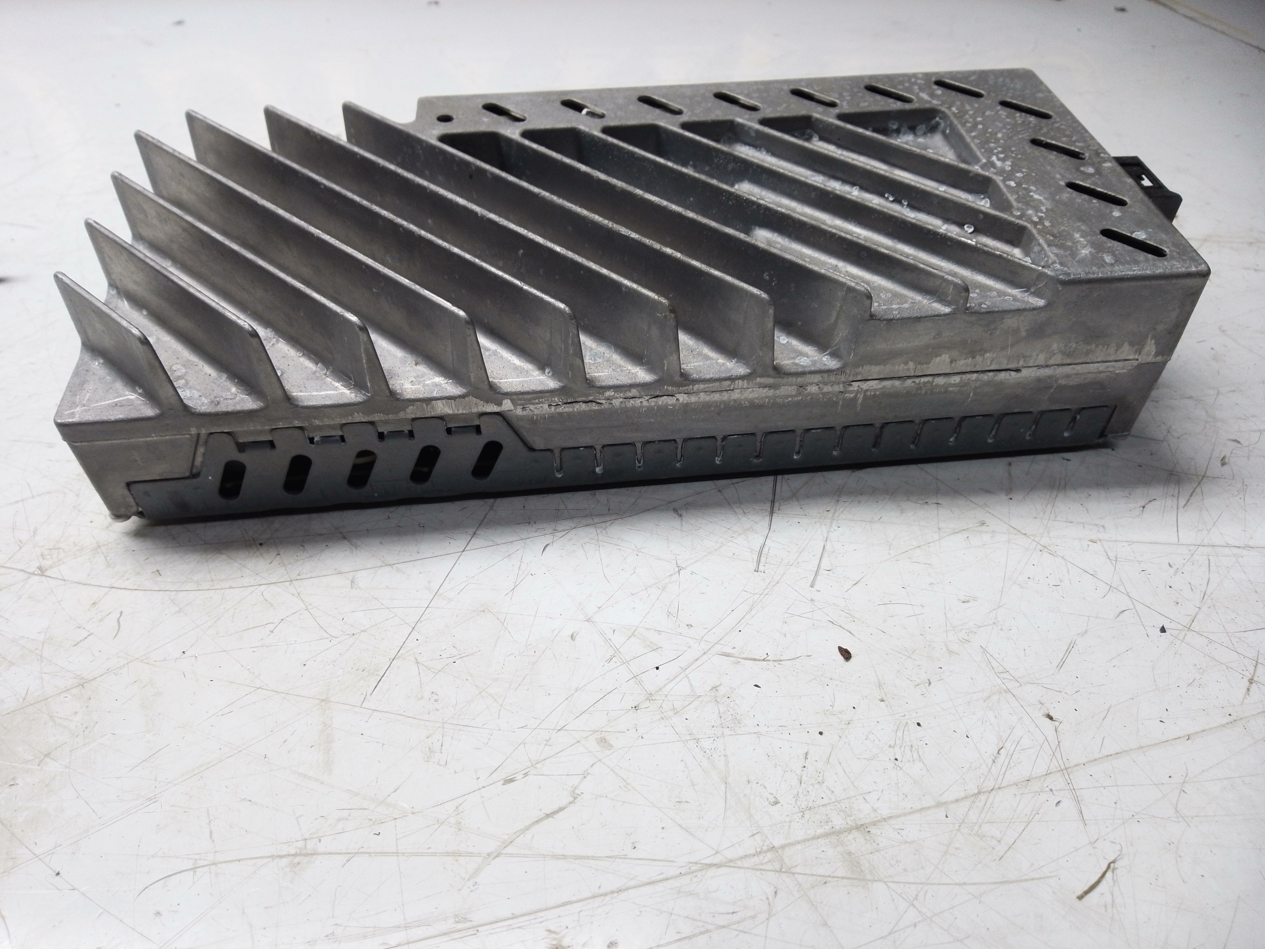 BMW 3, 4, 5, X5, 7 Series Harman Kardon Amplifier Bracket (9393186)