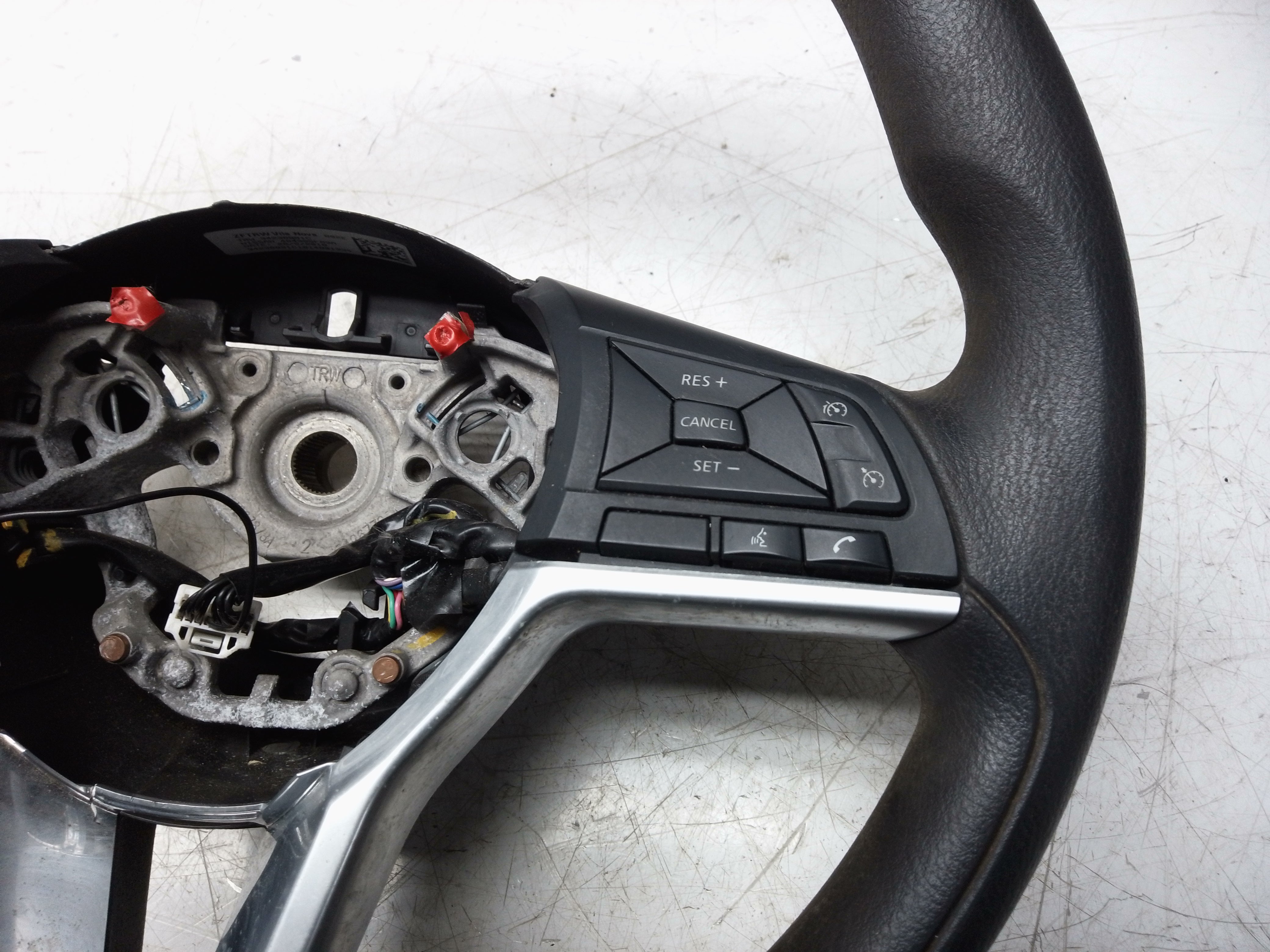 Nissan Micra 2017 Steering Wheel (34231448)
