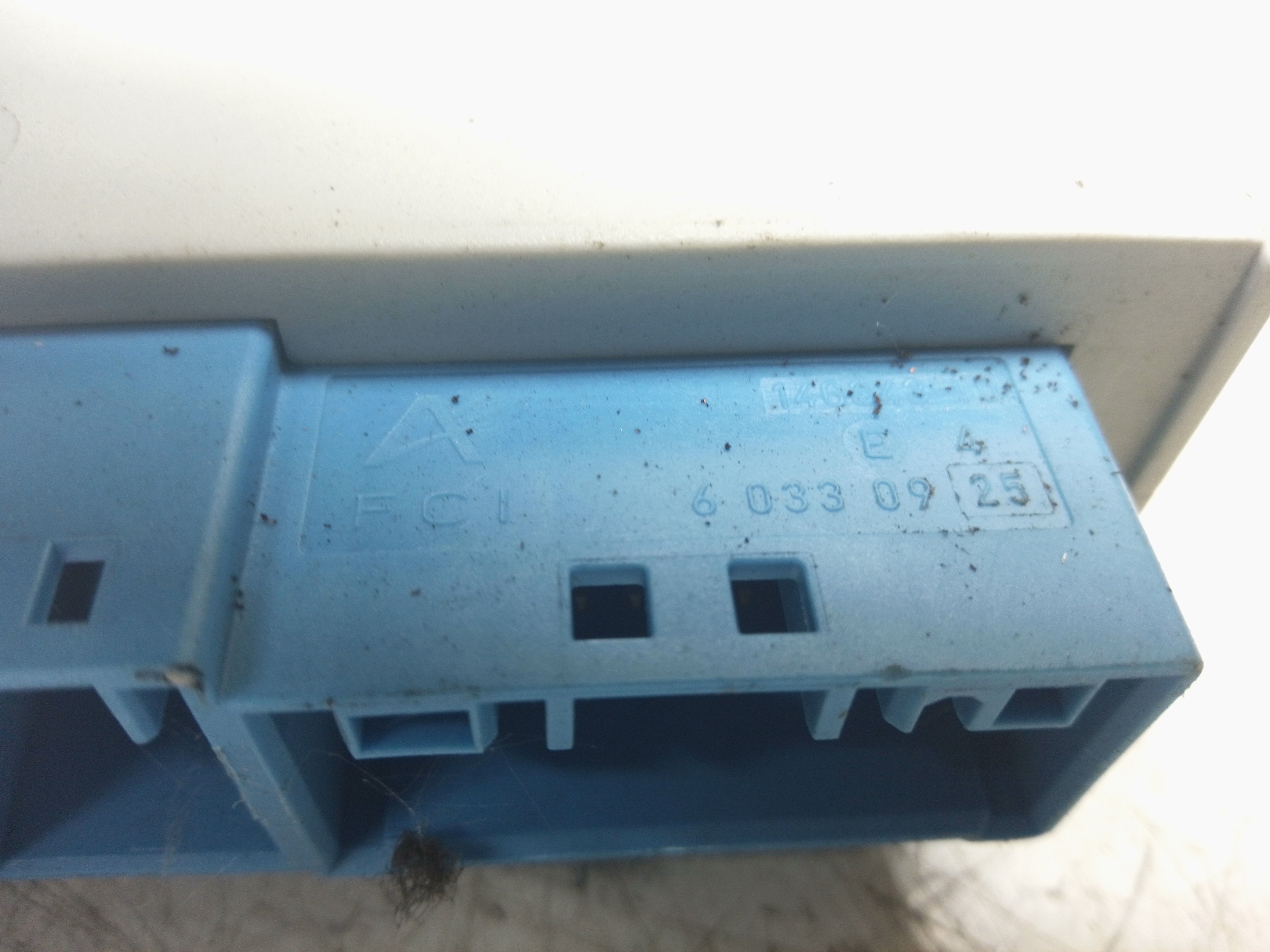 BMW 3 Series F30 330e Hybrid Fuel Tank Control Module (7452591)