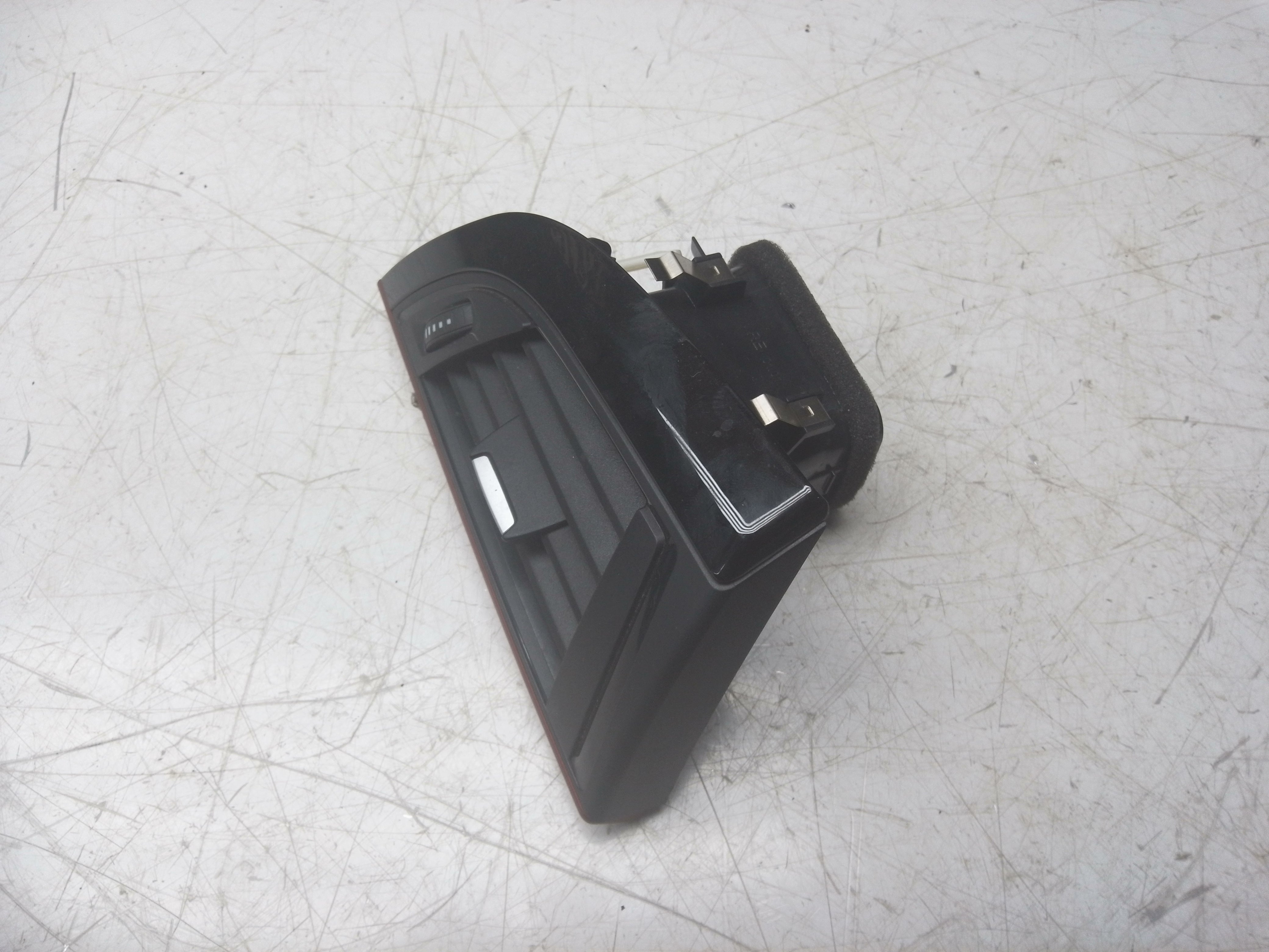BMW 1 Series F20 F21 2017 Air Vent Dashboard Right Side (9205356)