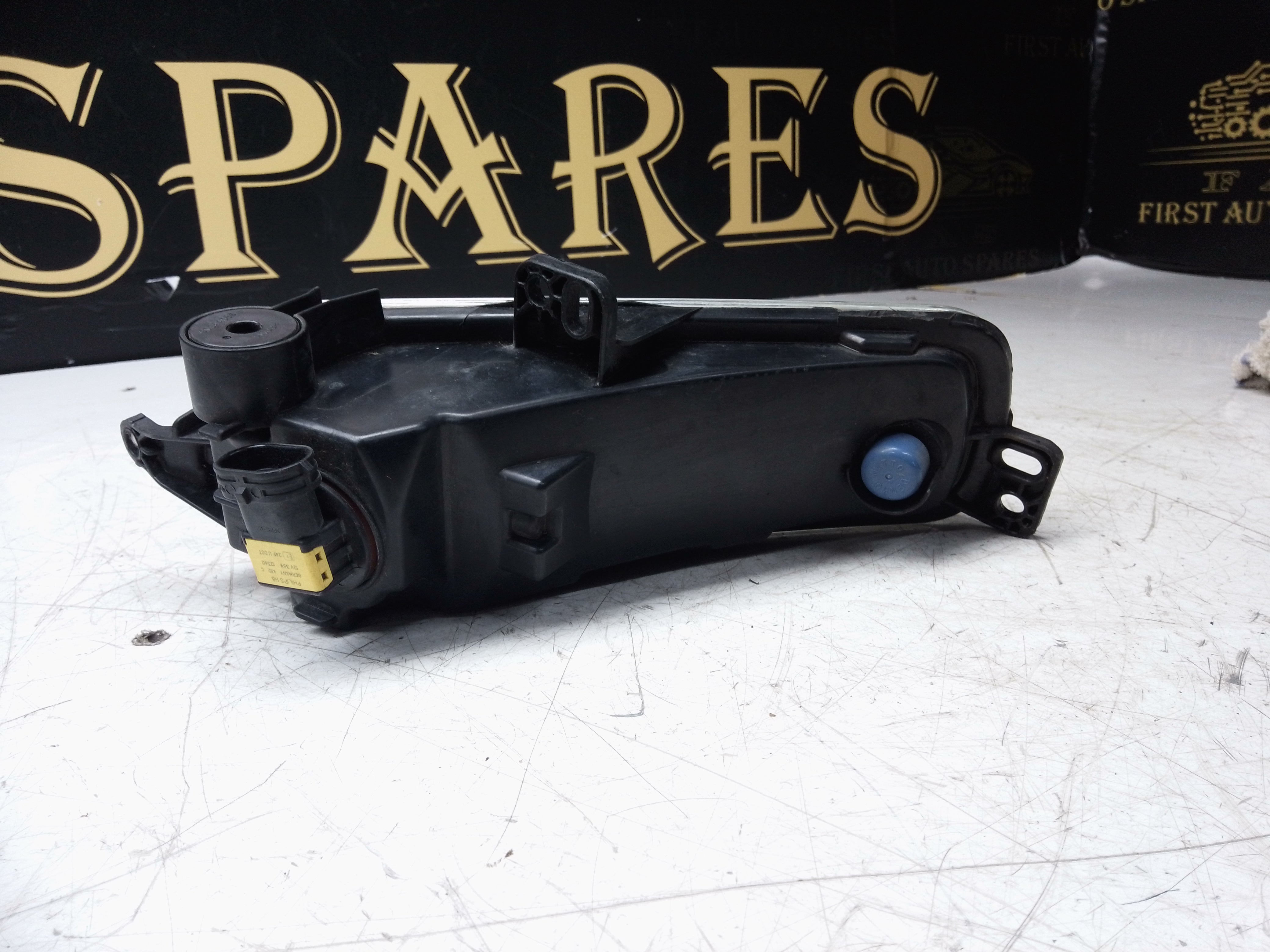 Ford Focus 2015 Front Bumper Right Side Fog Light (F1EB-15A254-AB)