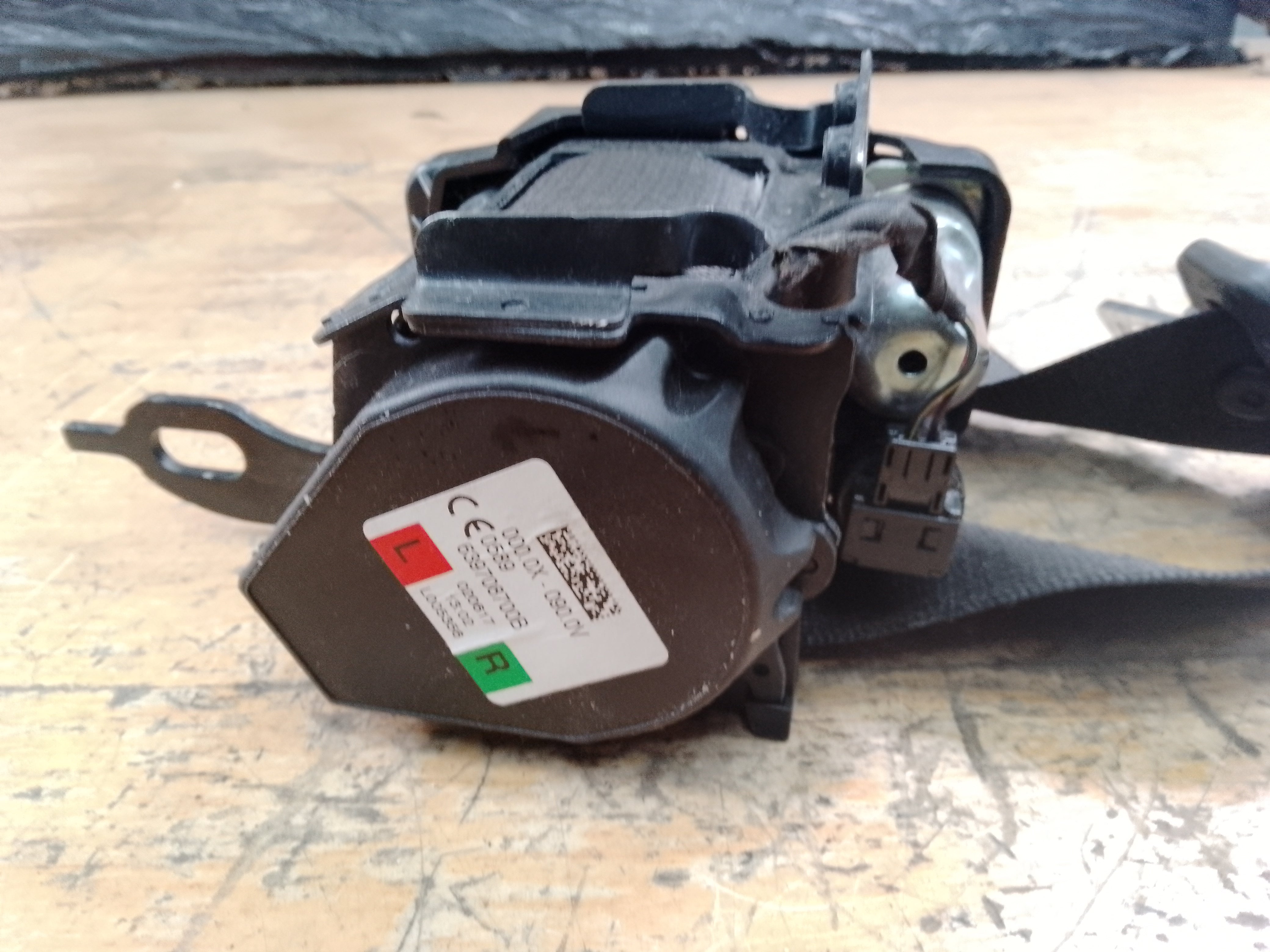 BMW 5 Series G30 2017 Rear Left or Right Seat Belt (639708700B)