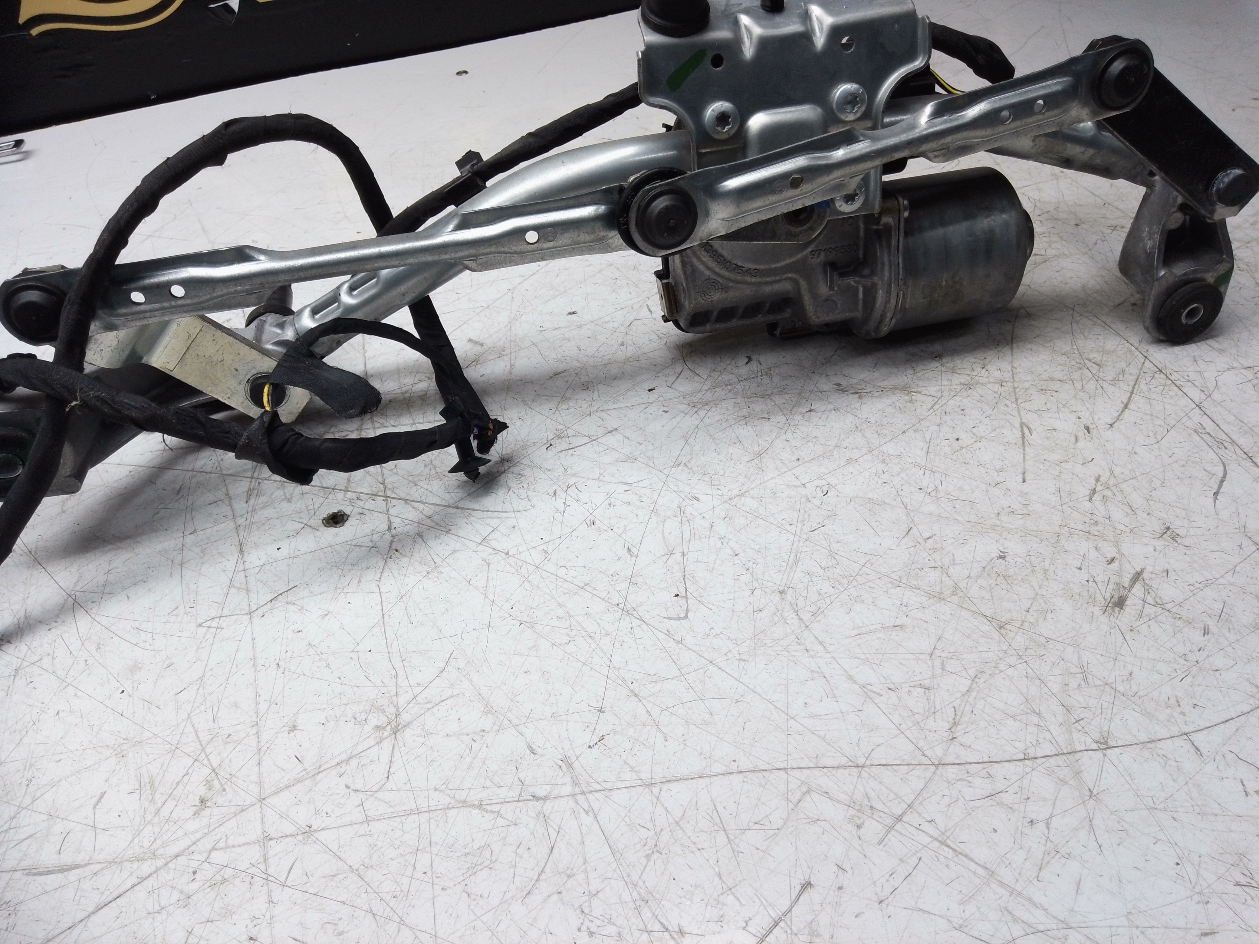 Ford Fiesta ST-Line Front Wiper Motor & Linkage (H1BB-17504-BE)