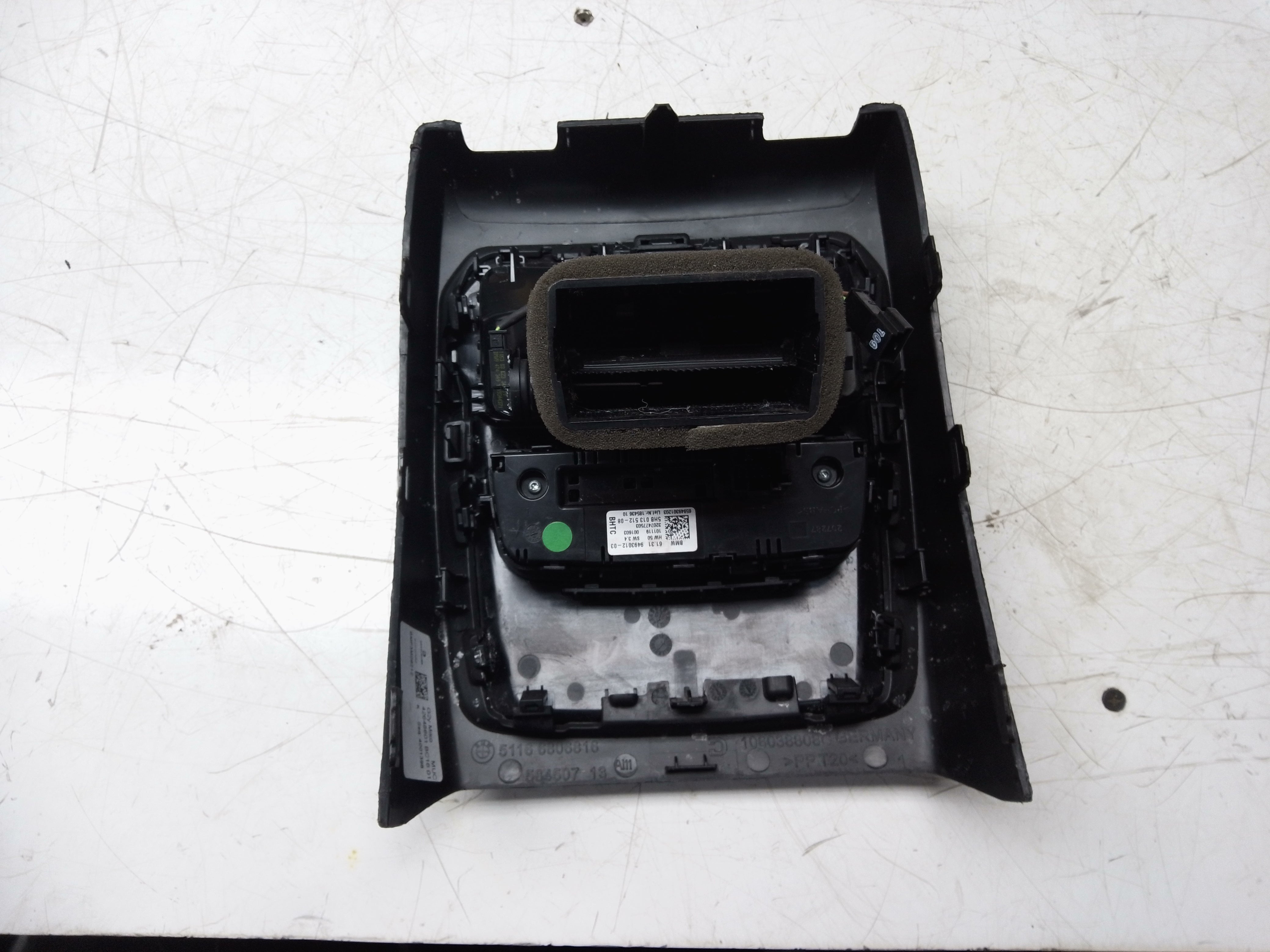 BMW 3 Series Rear Air Vents AC Heater Climate Control Panel (9493012-03) (6806816)