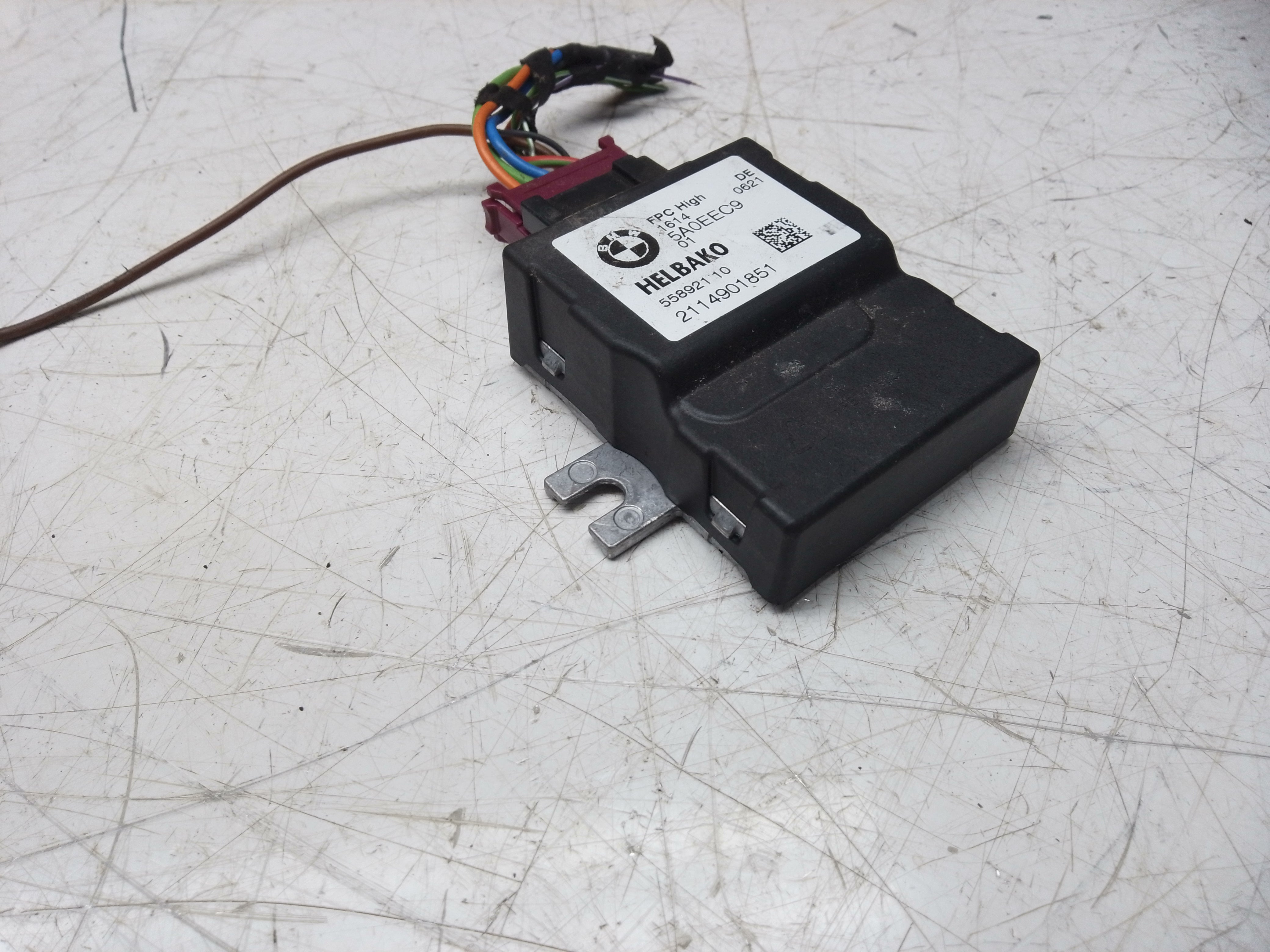 BMW 3, 5, 6, 7, 8, X3, X4, X5, X6, X7 Series Petrol Fuel Pump Control Module (5A0EEC9)