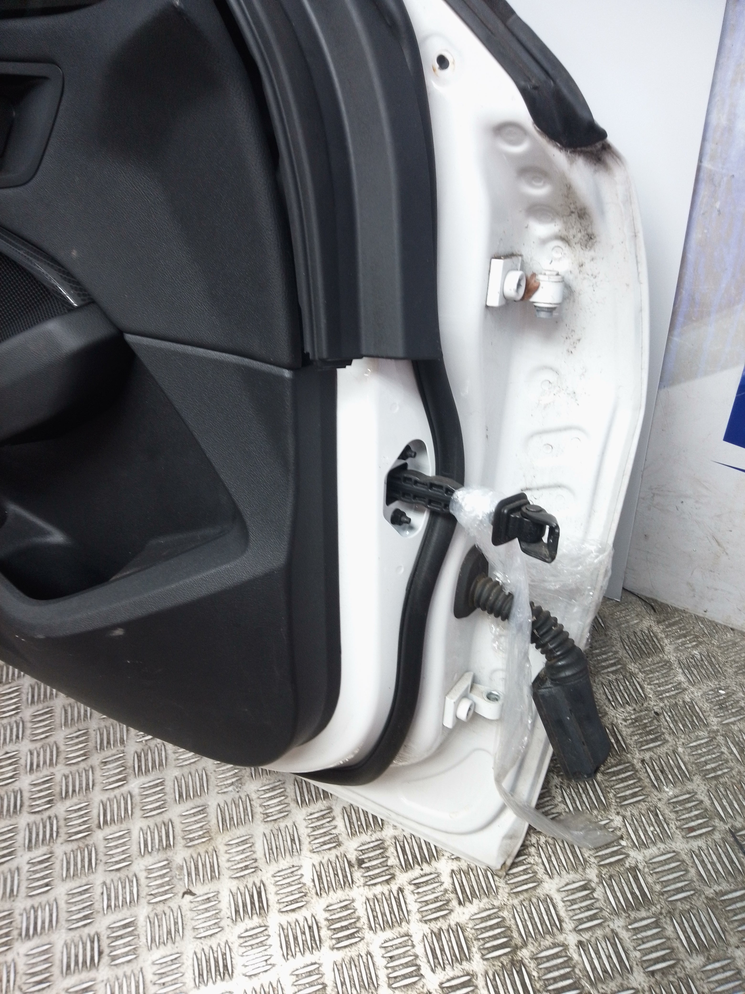 BMW 1 Series F40 Front Passenger Side Door (Right Front Door Shell) – 2019–2024