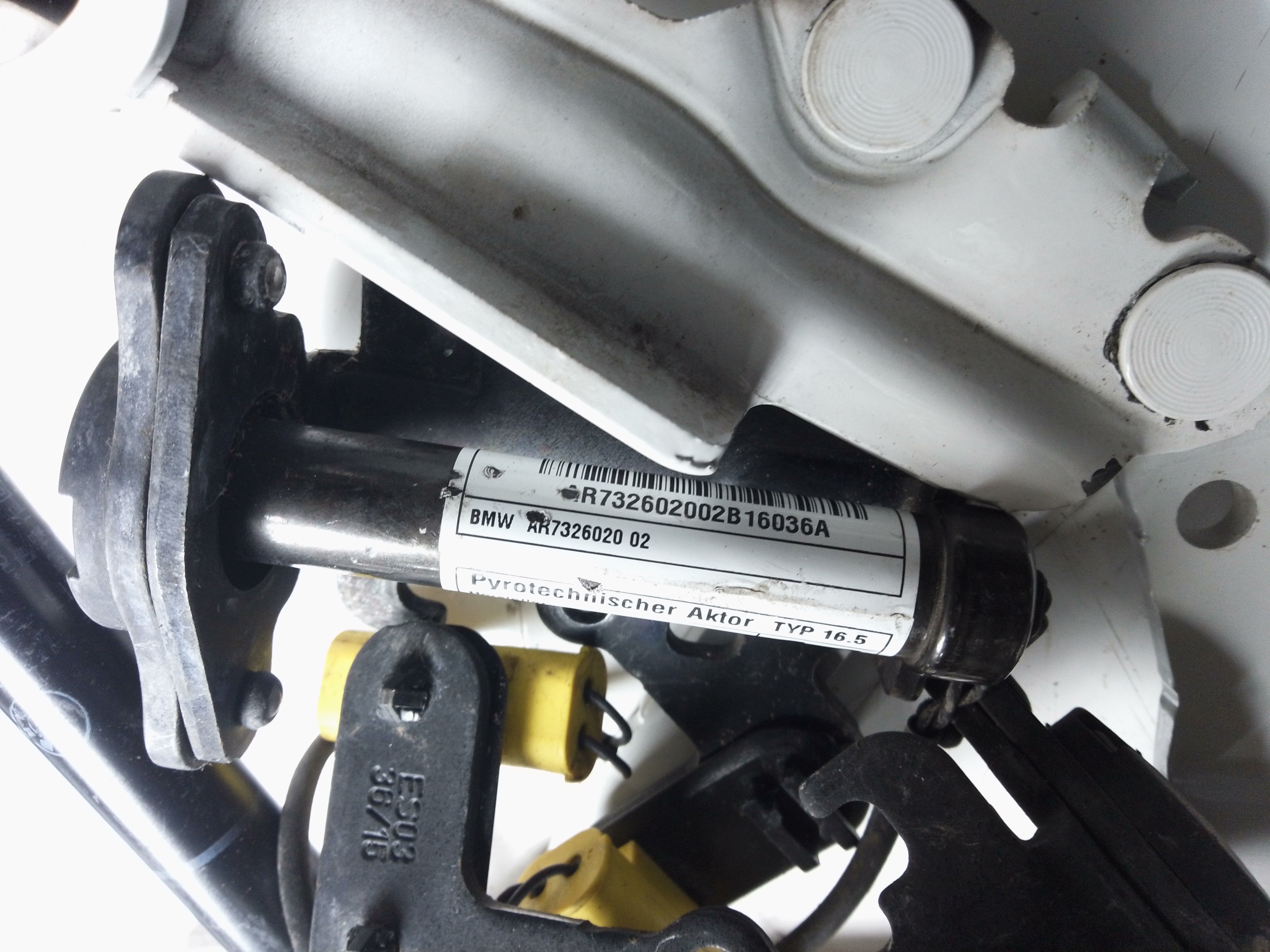 BMW X5 F15 Hinges (7294529) (7294530) with Actuators (0589-P1-000095)