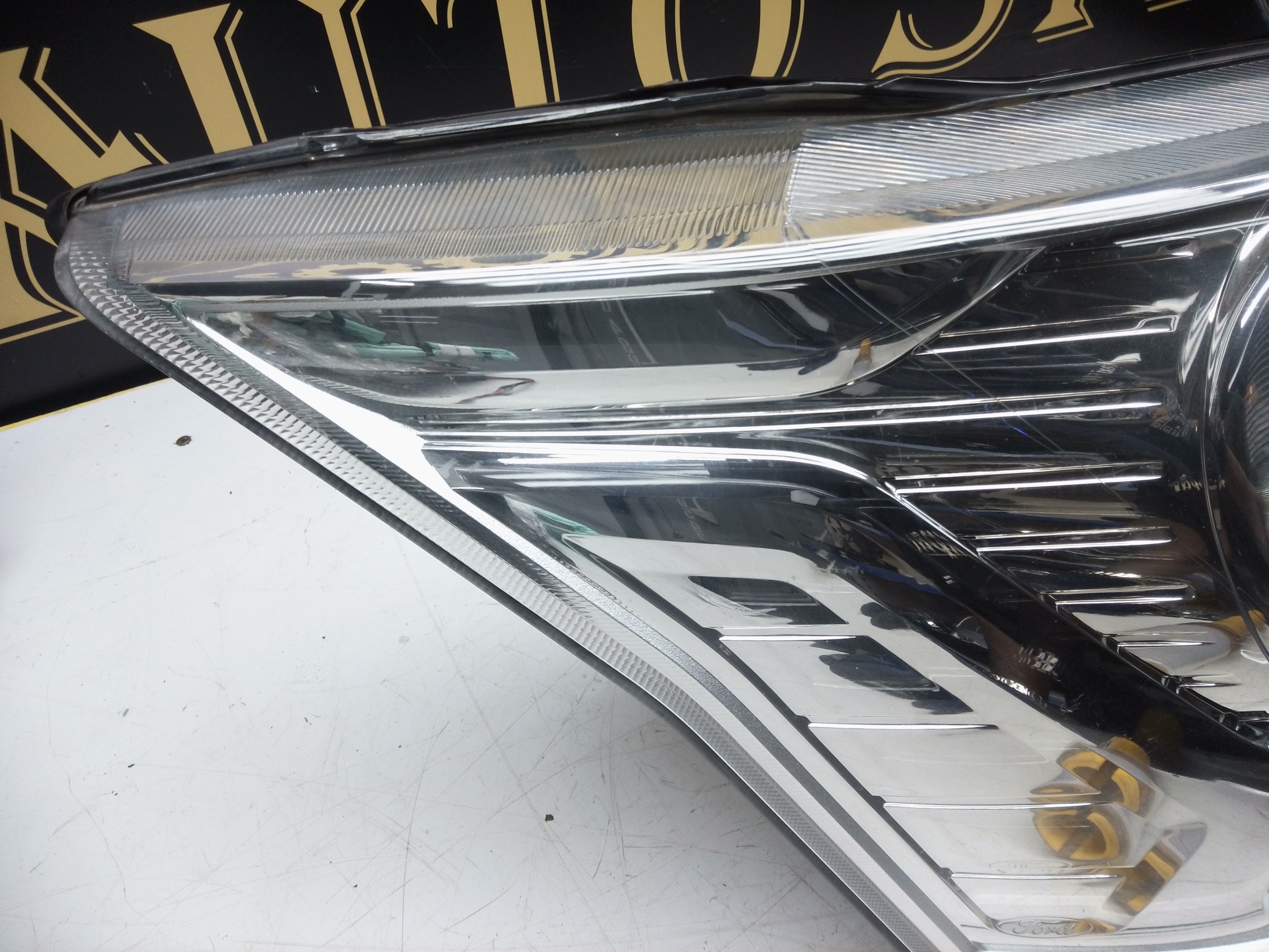 Ford Transit 2015 Right/Driver Side Headlight (BK31-13W029-AE)