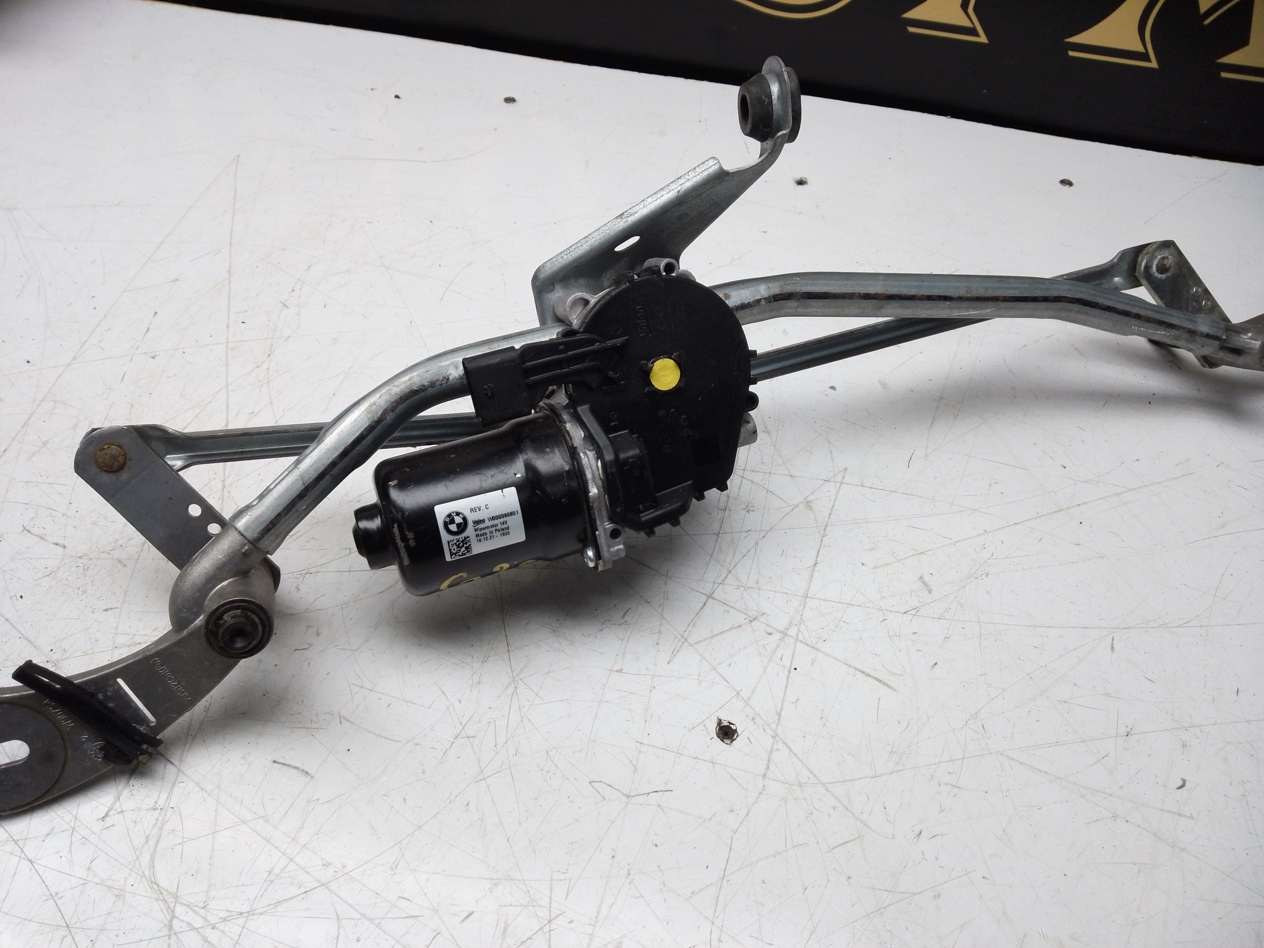 BMW 3 Series G20 2018–2021 Front Wiper Motor & Linkage (W000090851)
