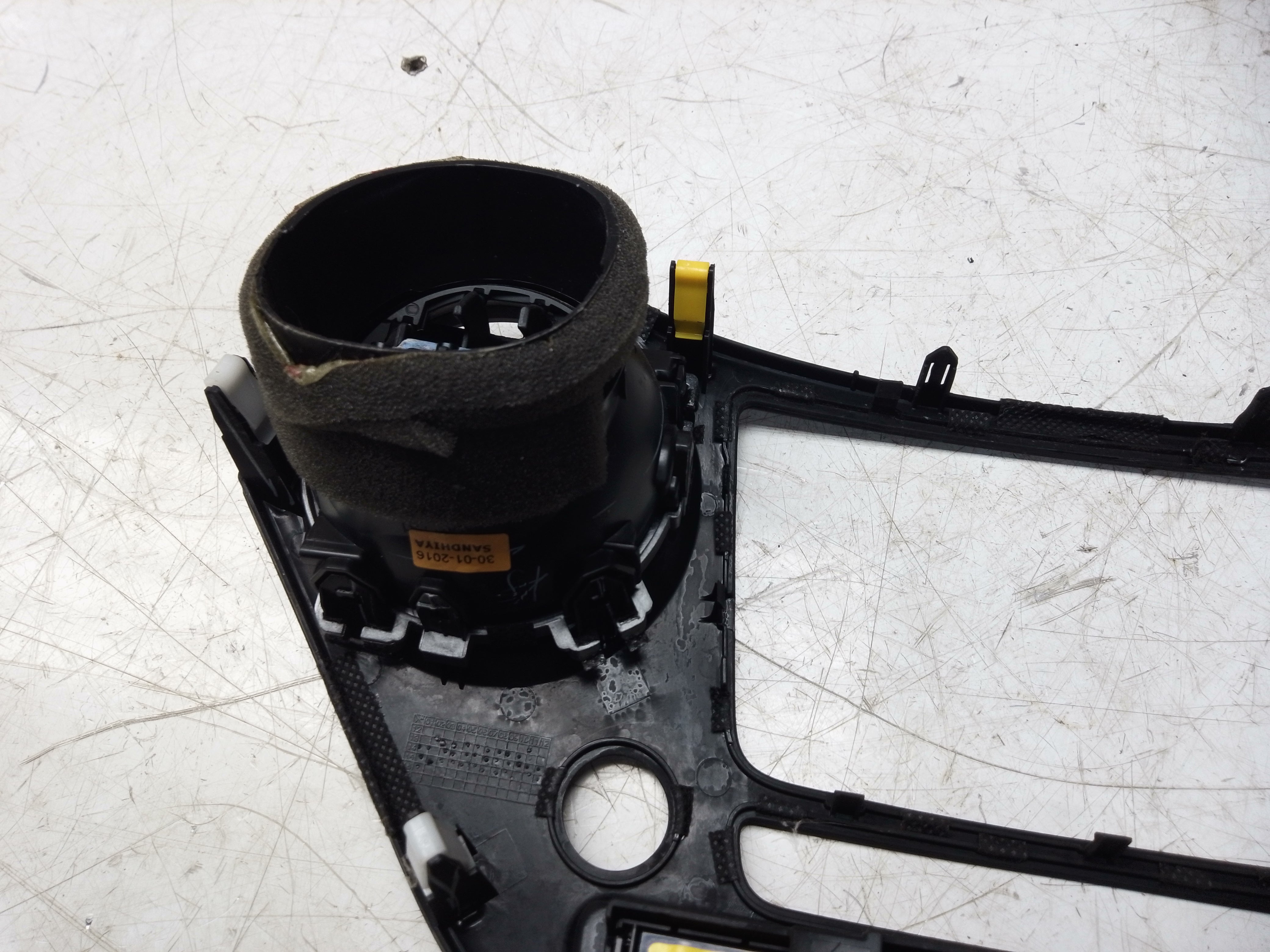 Hyundai i10 2013–2019 Heater Control Panel Trim (84740-B9900)