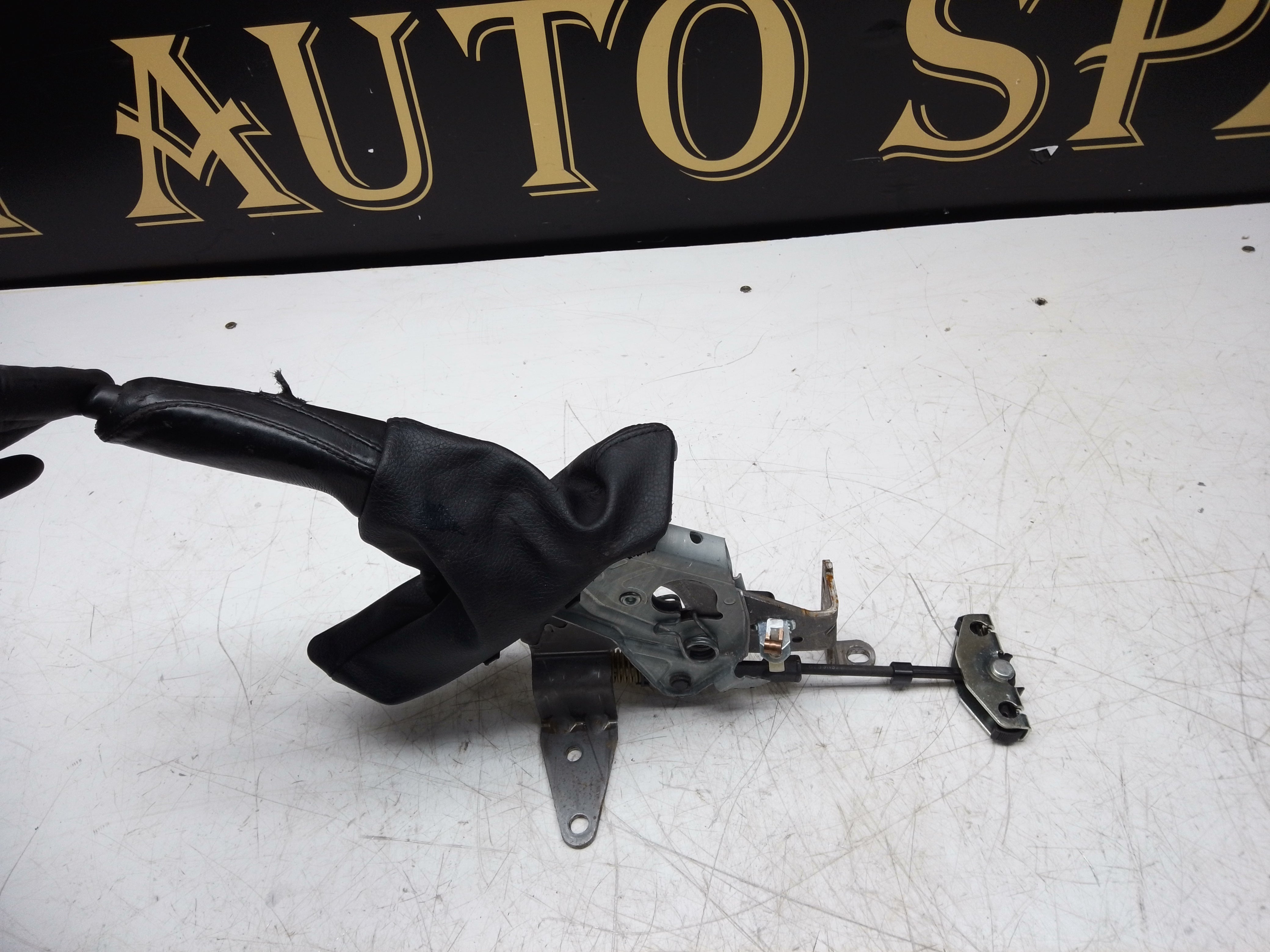 BMW 3 Series F30 2013 Parking Brake / Handbrake Right Handlebar (6799102)