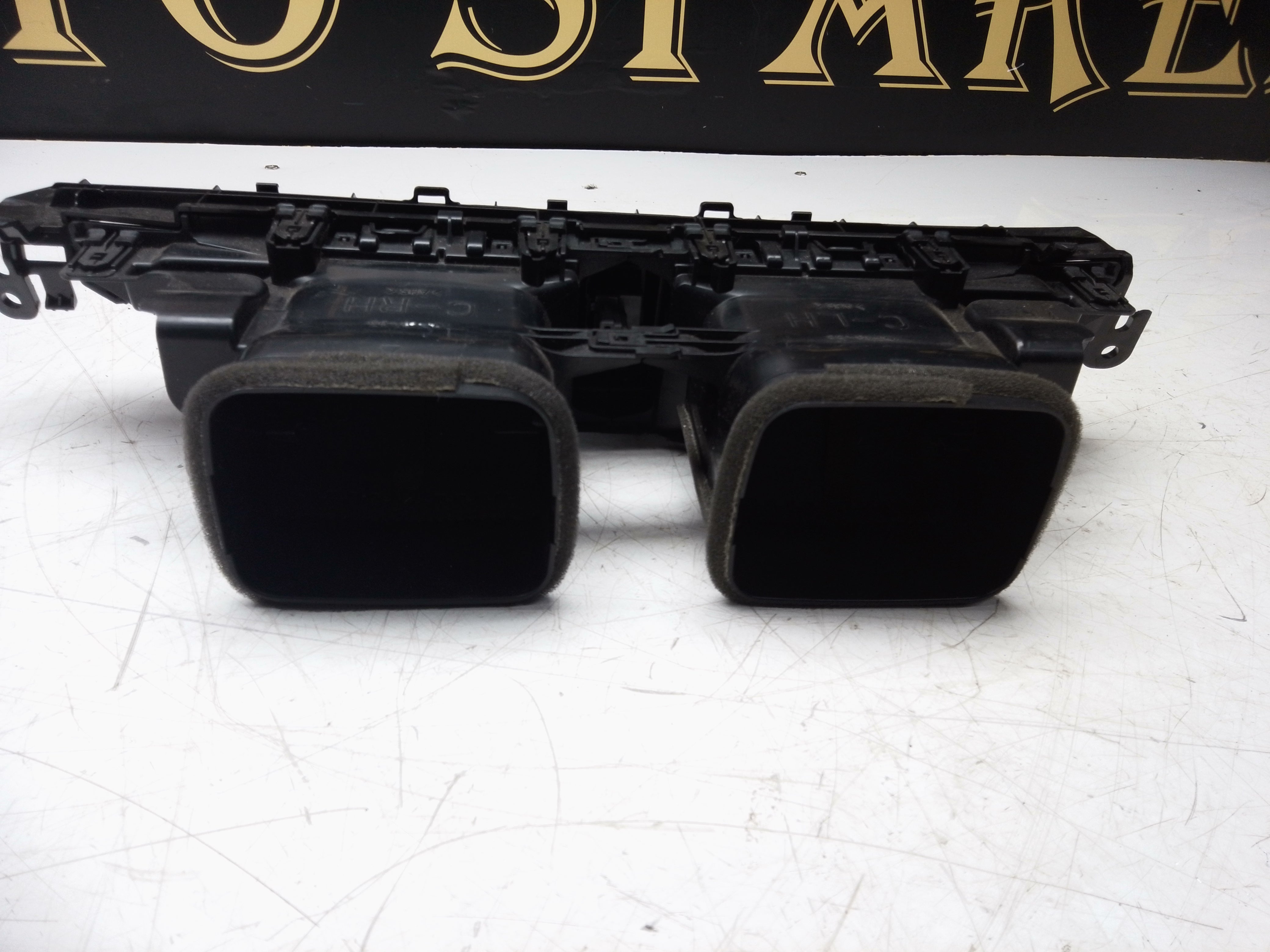 Toyota C-HR 2021 Centre Dashboard Air Vent Grill Hazard Switch (55670-F4020)