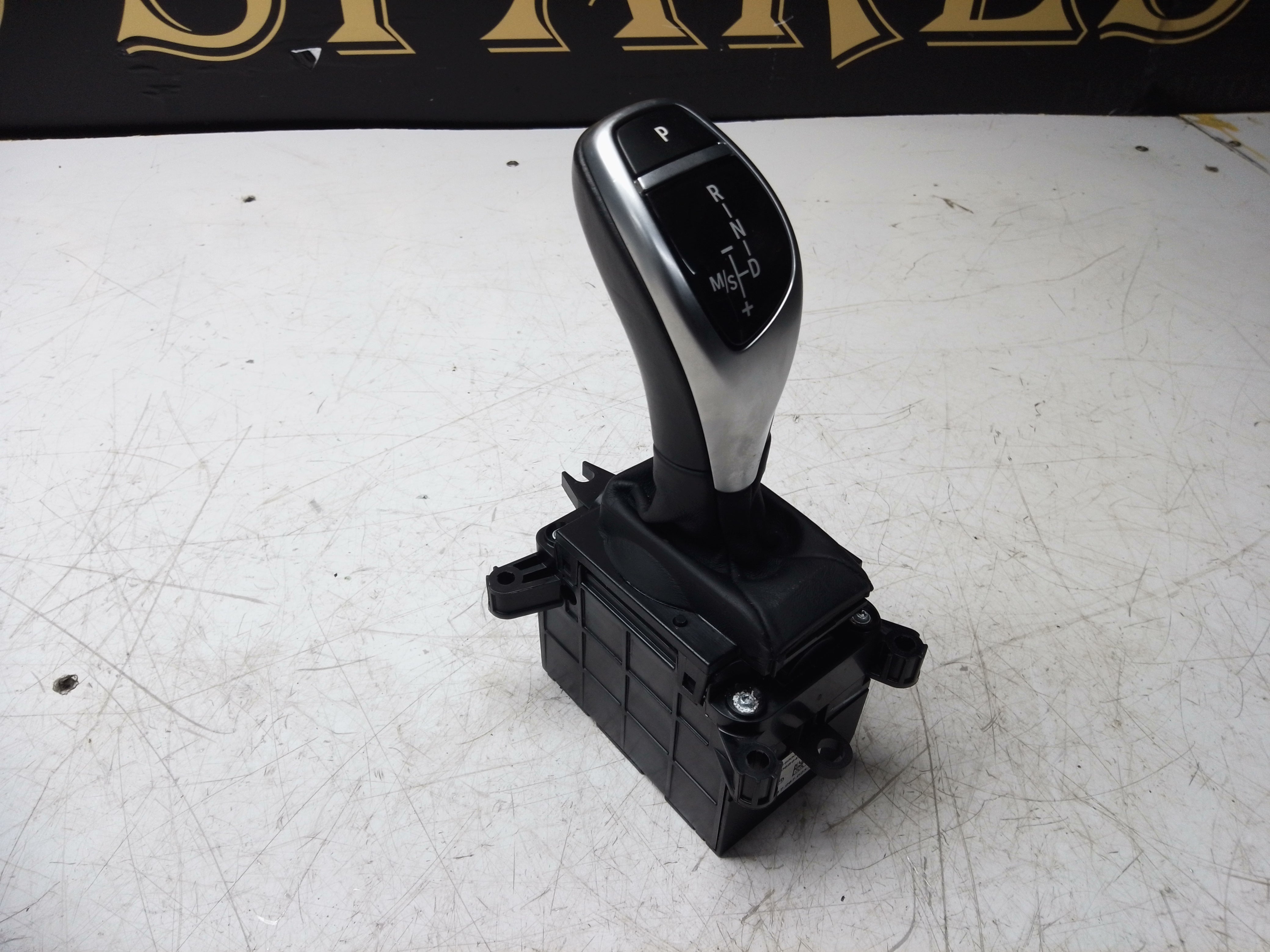BMW X5 F15 2017 Gear Shifter Selector (GW9384930)