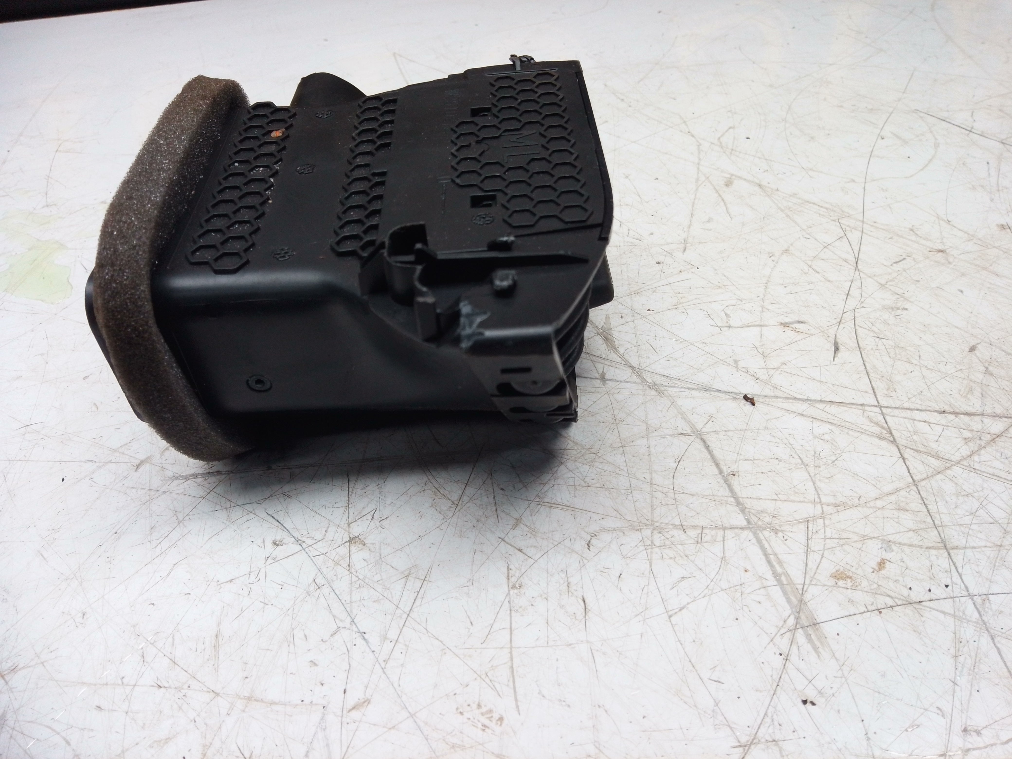 Ford Fiesta 2021 Centre Black Dashboard Vents (H1BB19K617)