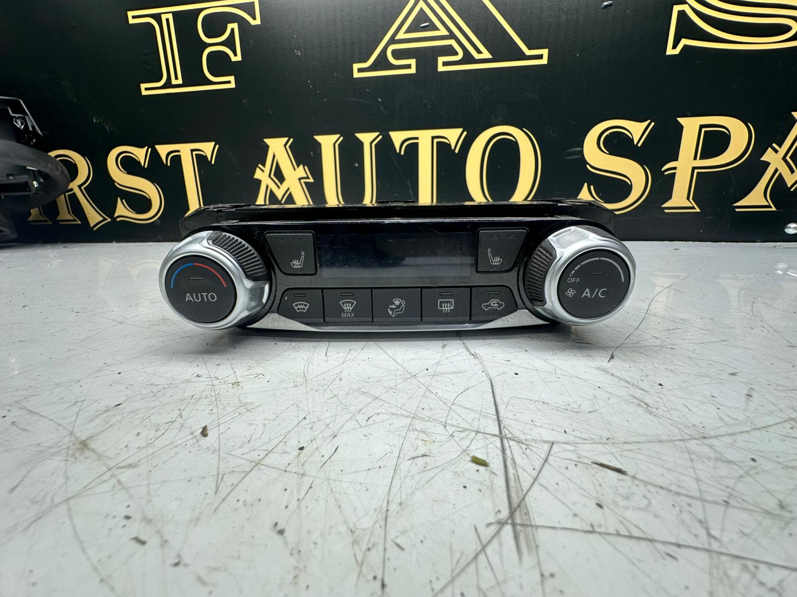 Nissan Juke Tekna 2020 Heater Climate Control Panel (27500-6PC0A) (275006PC0A--C)