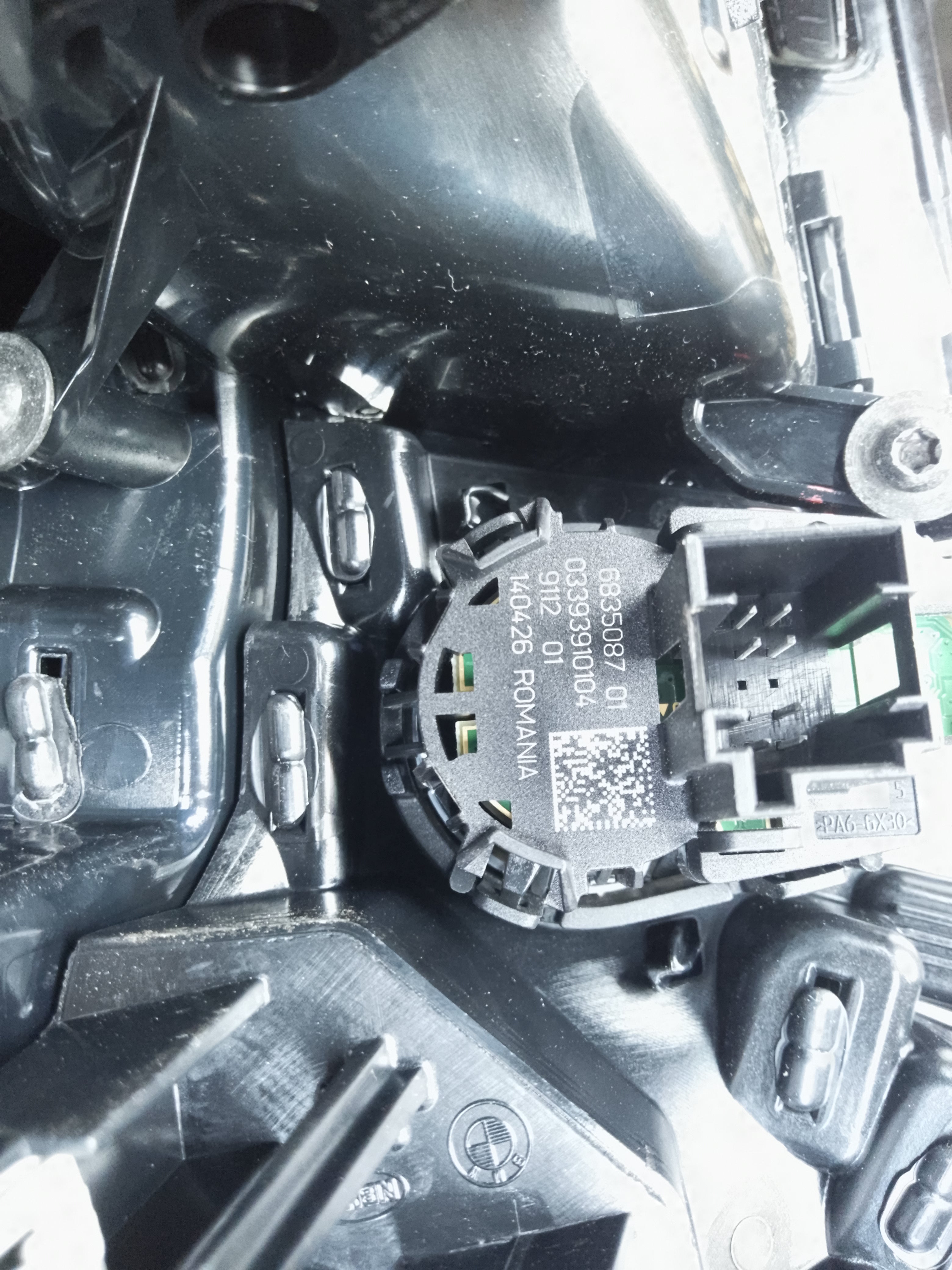 BMW 5 Series 2017 Air Vent Passenger Side Trim (9329579)