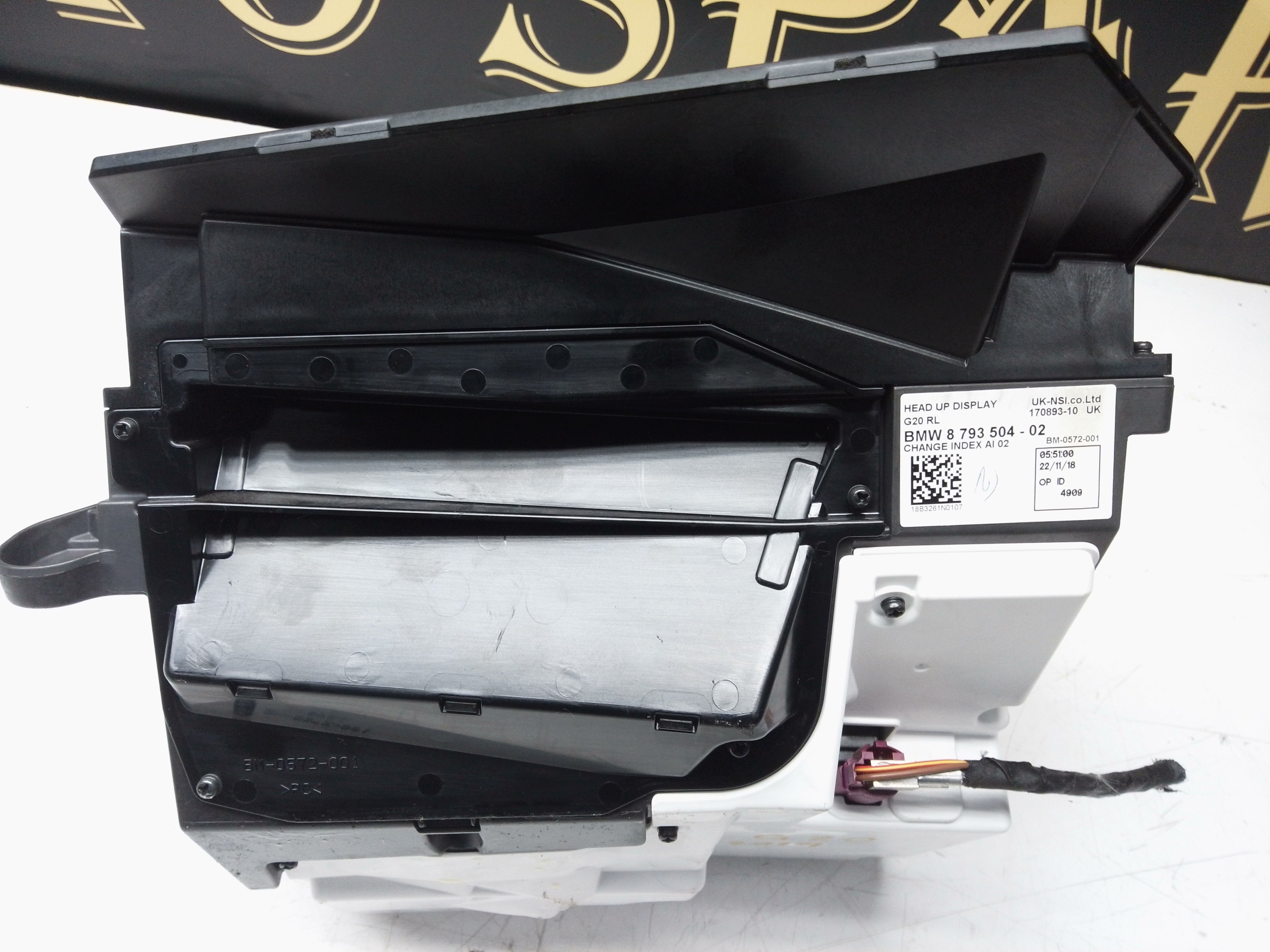 BMW 3 Series G20 G21 2019 Head-Up Display Unit (HUD) (8793504-02)