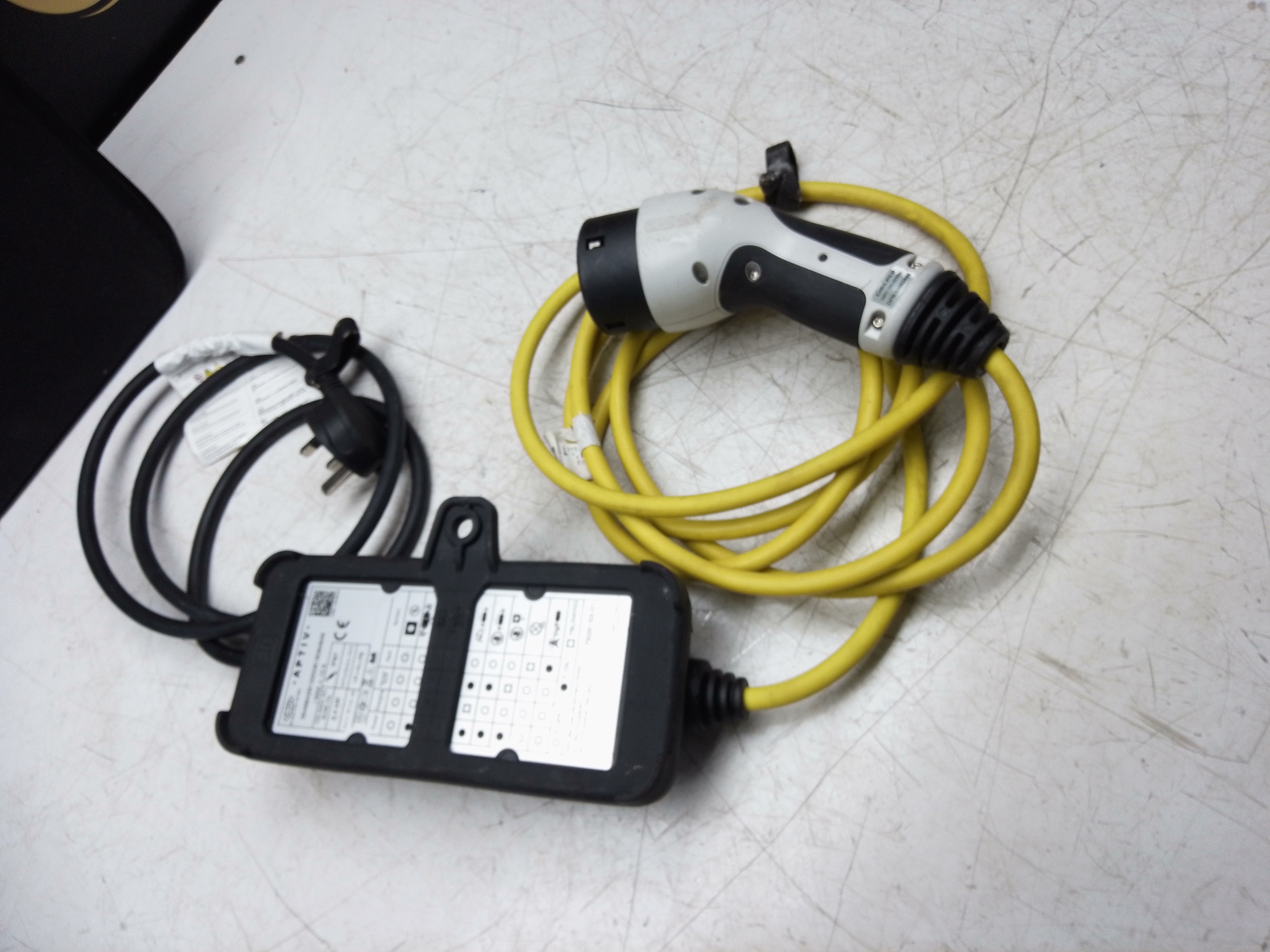 BMW EV / PHEV Type 2 Charging Cable X2 X3 30e X5 45e 330e 745Le (7926153-01)