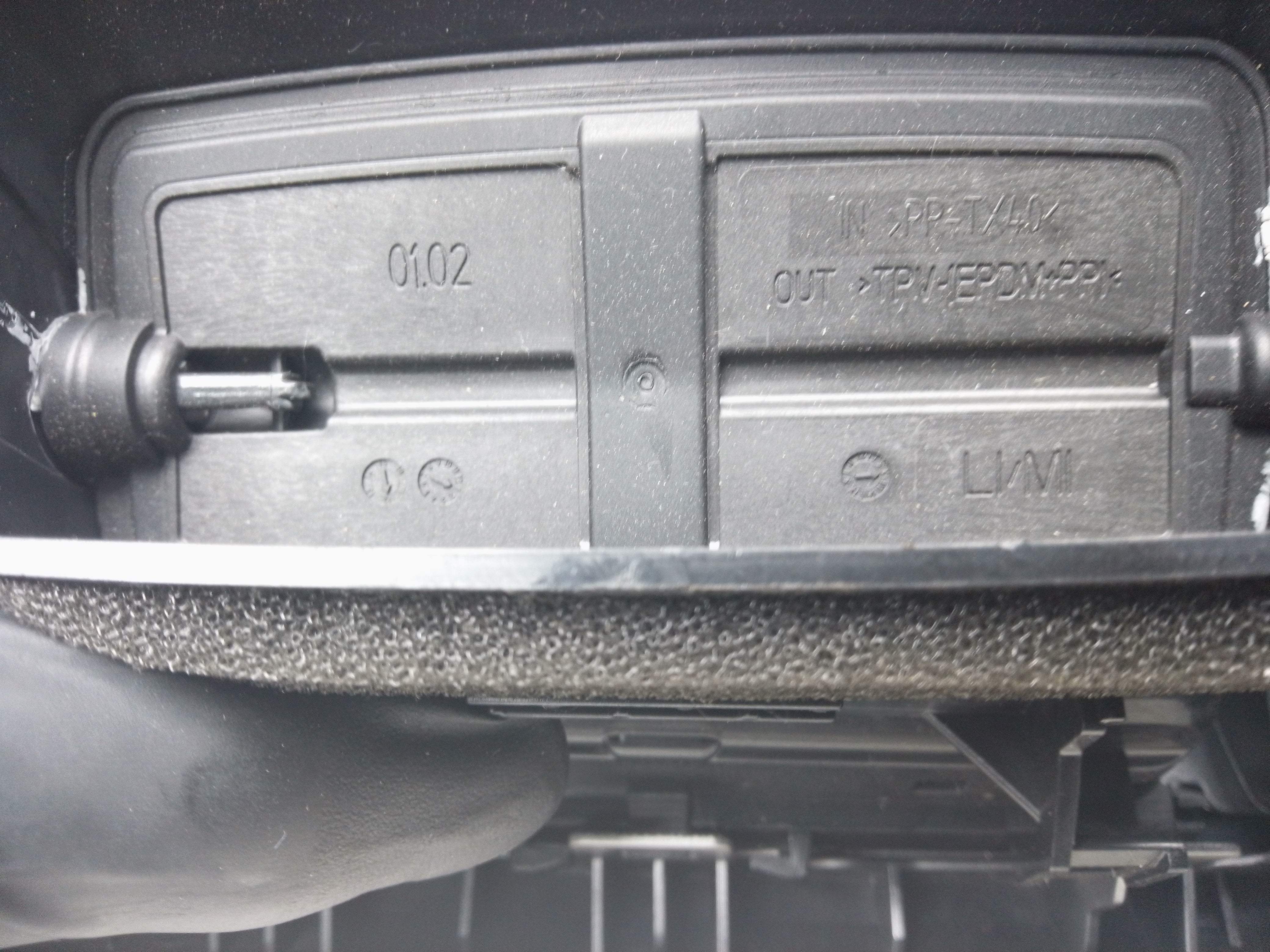 BMW 3 Series F30/F31 (2011–2020) Air Conditioning Radiator (9218552-15)